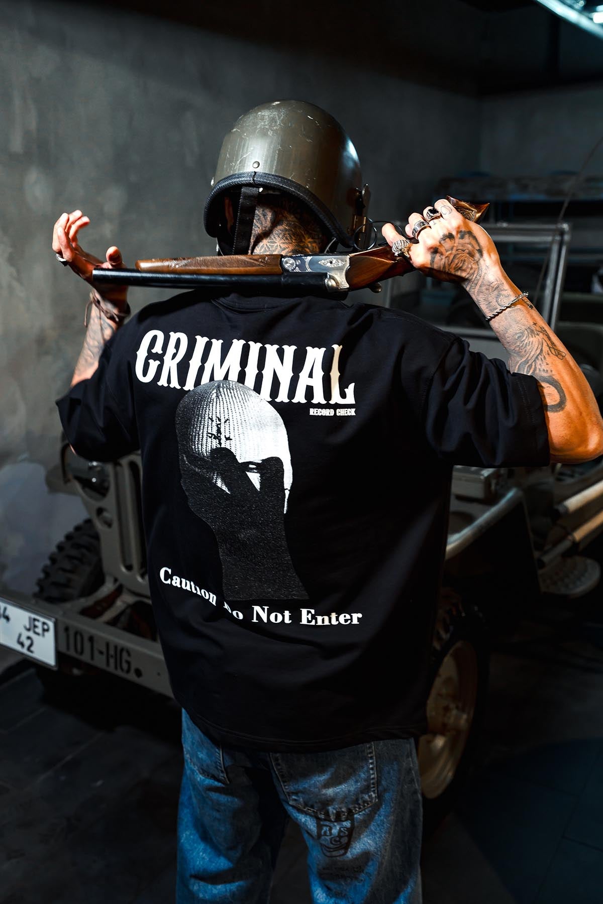 Criminal Baskılı Oversize Siyah Tshirt