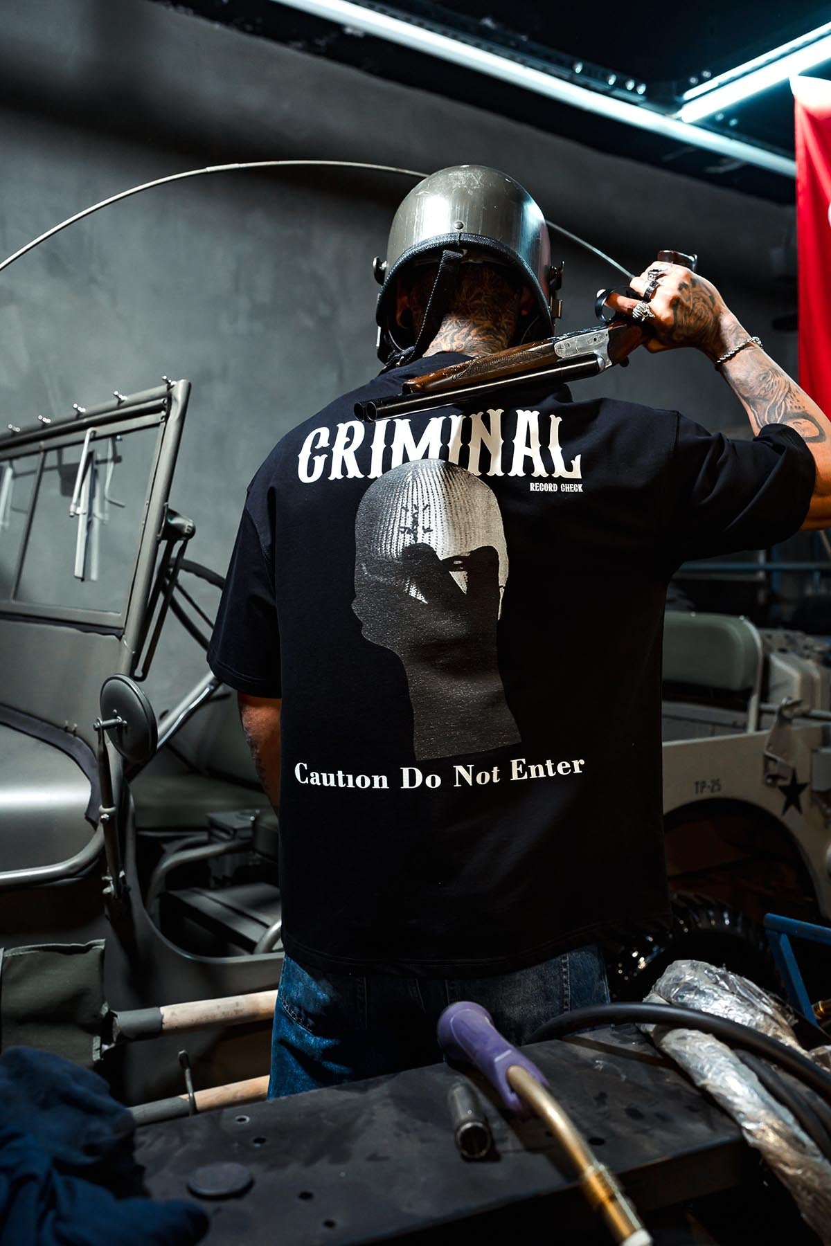 Criminal Baskılı Oversize Siyah Tshirt