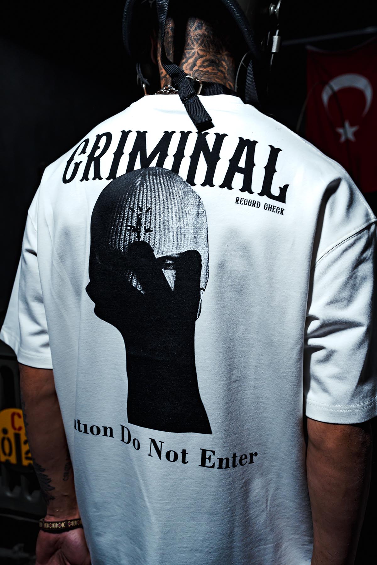 Criminal Baskılı Oversize Beyaz Tshirt