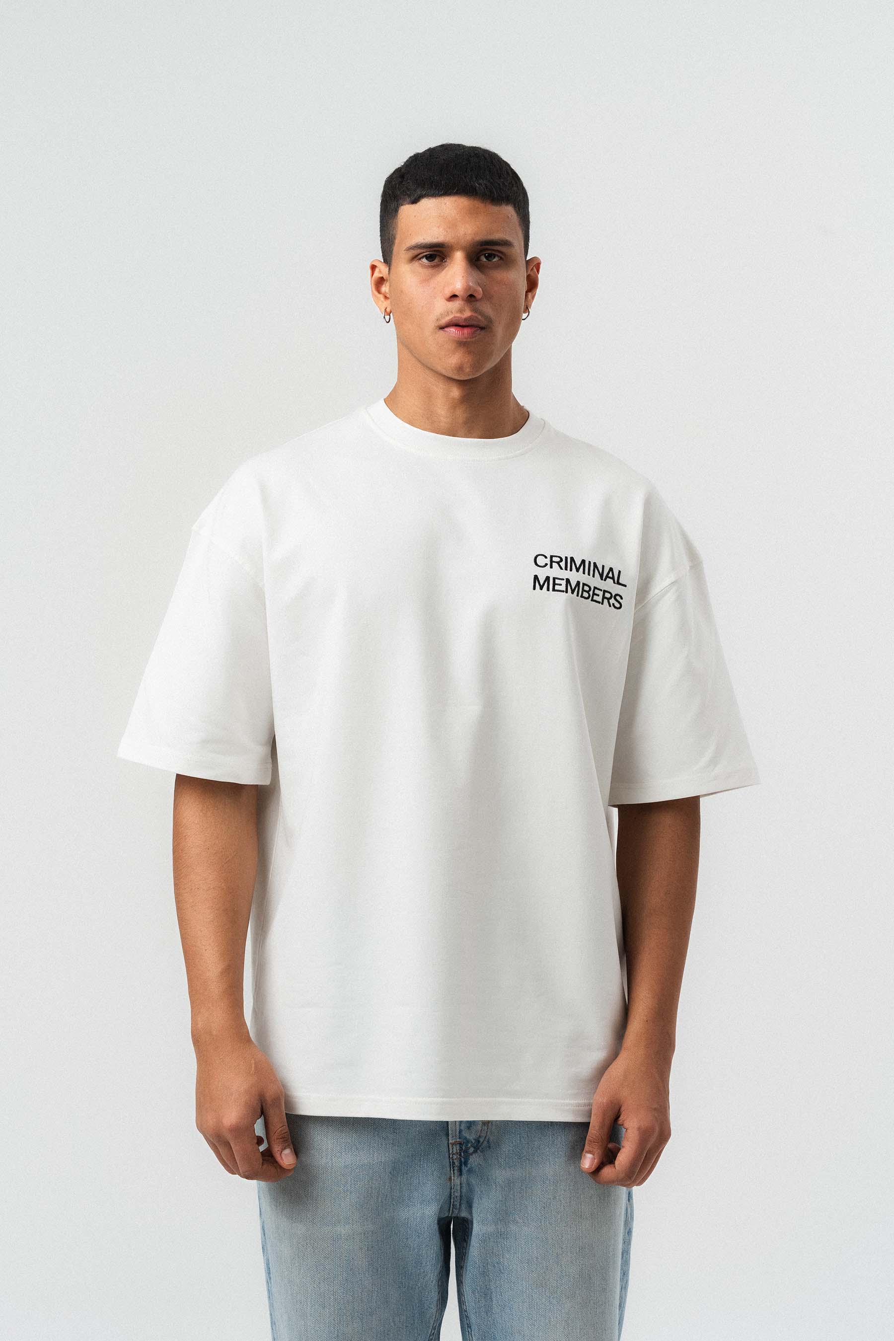 Criminal Members Nakış Detaylı Beyaz Oversize Baskılı T-Shirt