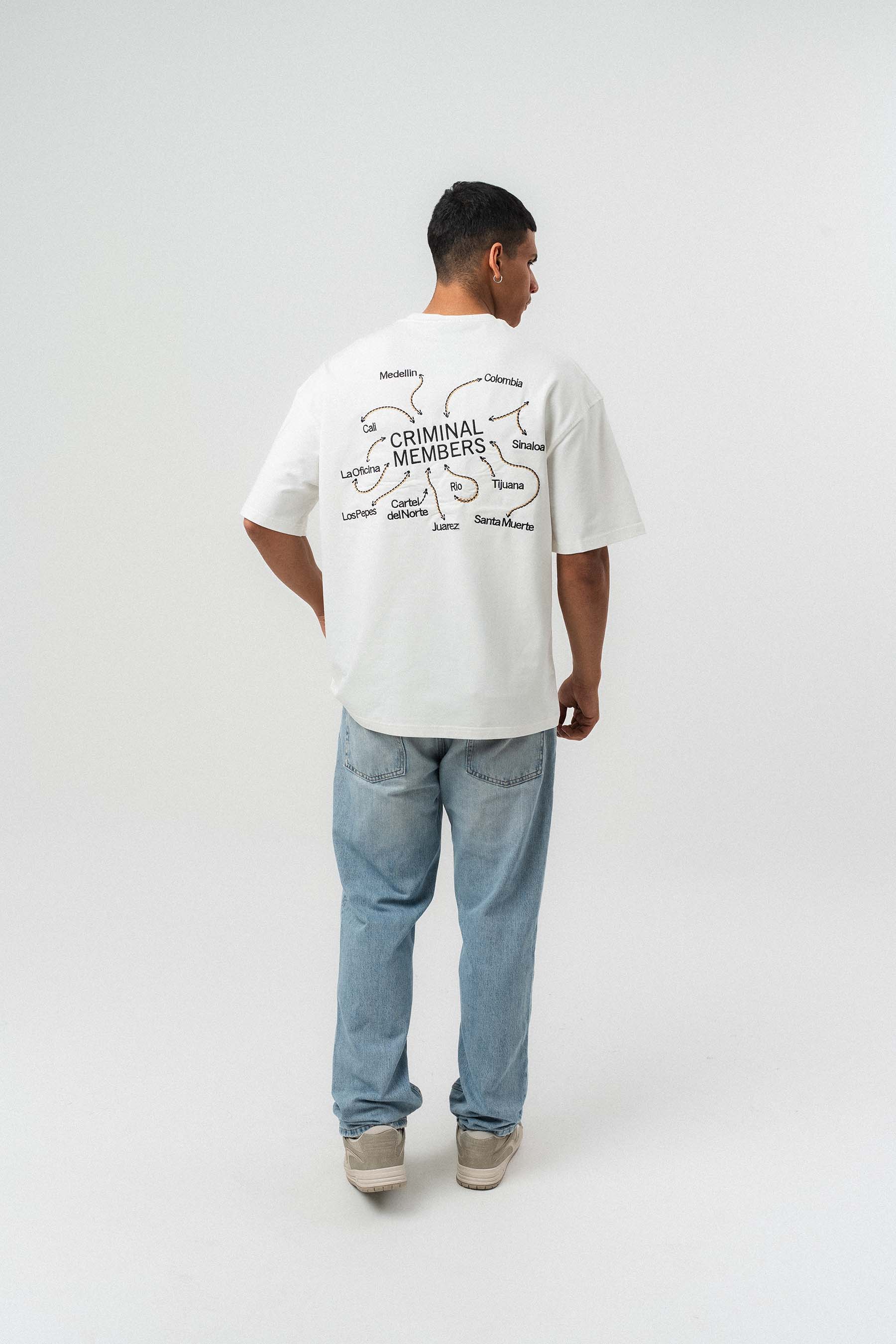 Criminal Members Nakış Detaylı Beyaz Oversize Baskılı T-Shirt