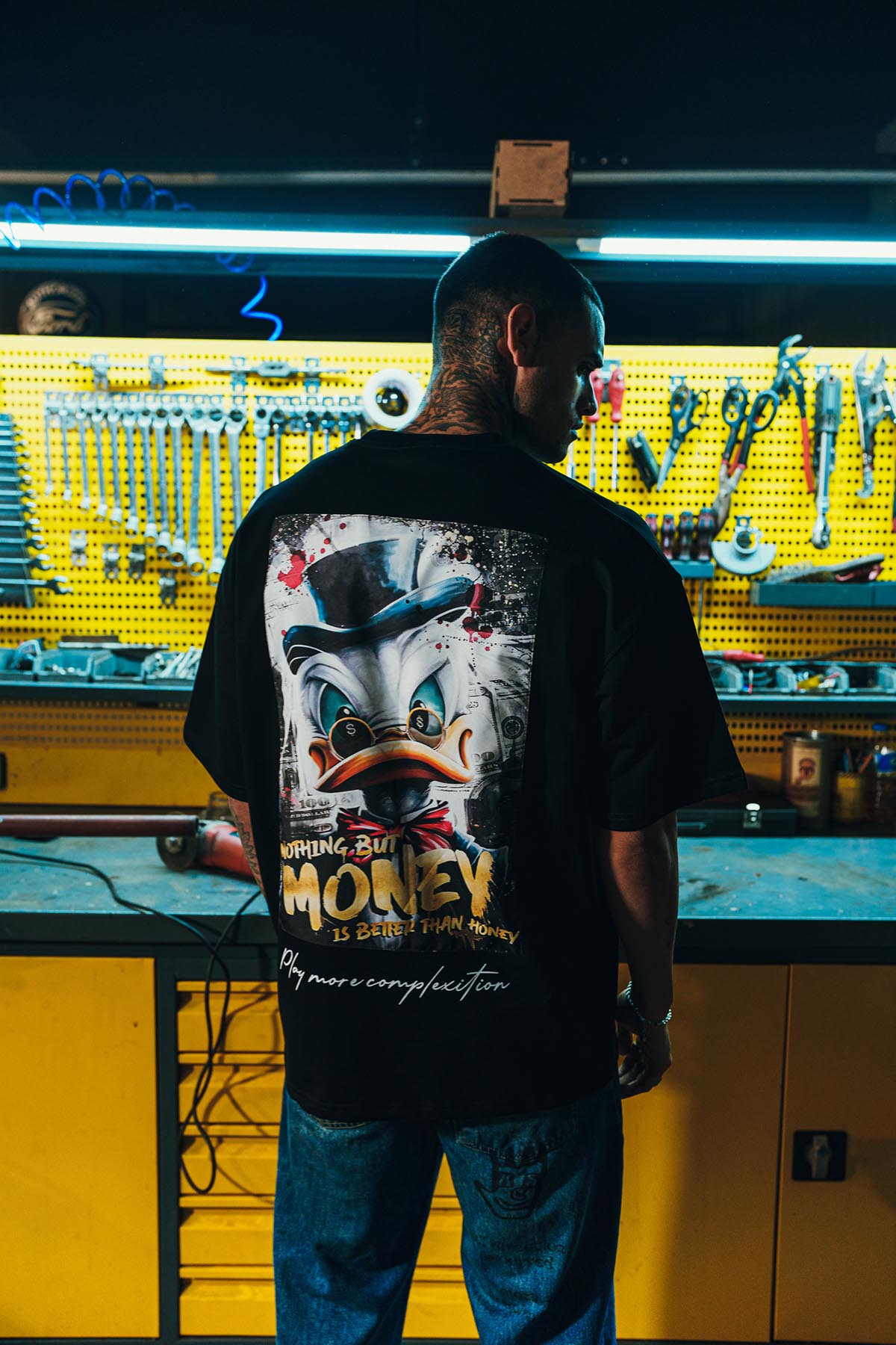 Donald Money Patch Baskılı Oversize Siyah Tshirt