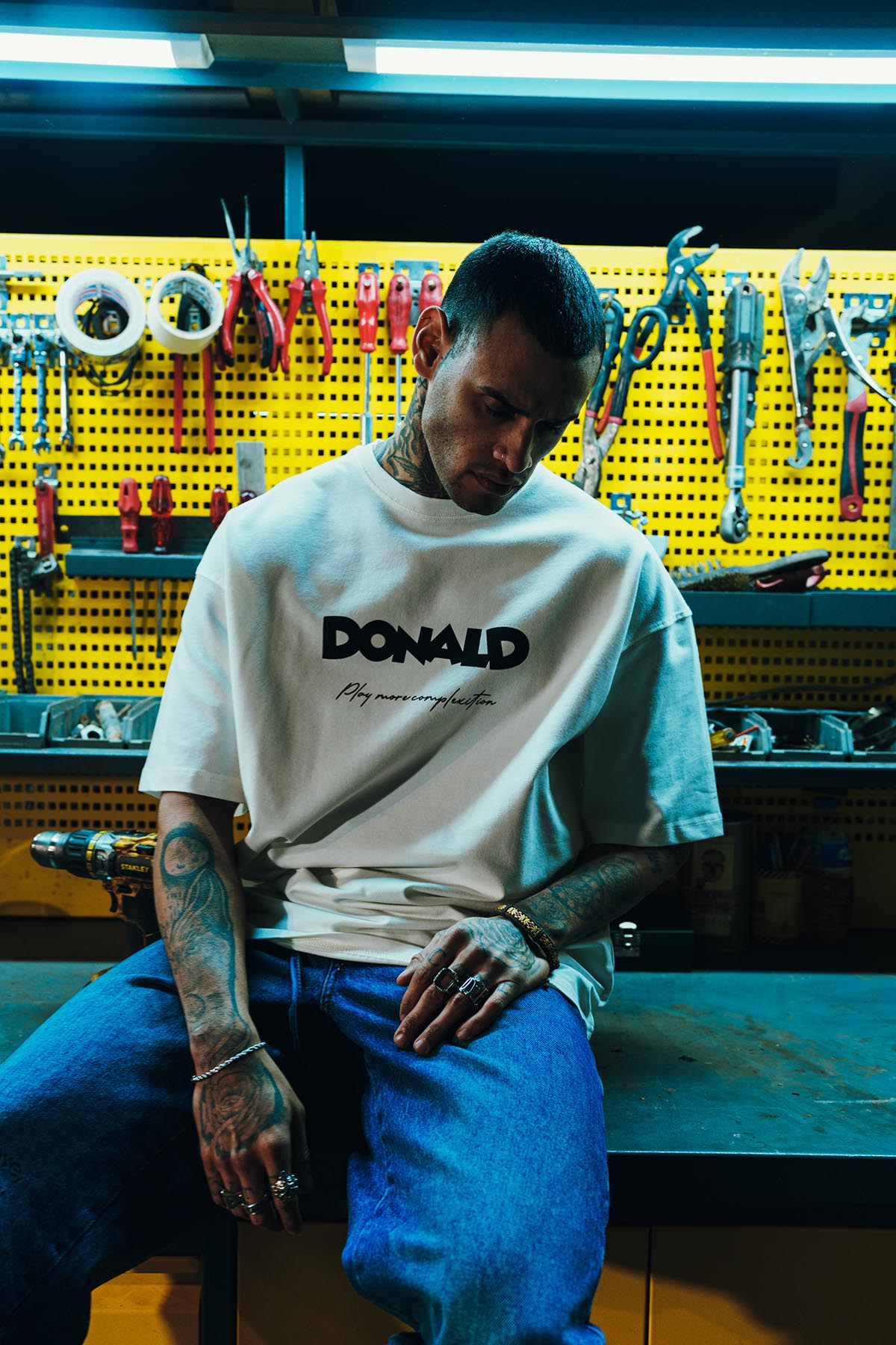 Donald Money Patch Baskılı Oversize Beyaz Tshirt