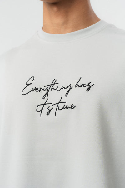 Everything Has Its Time Arkası Desenli Gri Oversize Baskılı T-Shirt