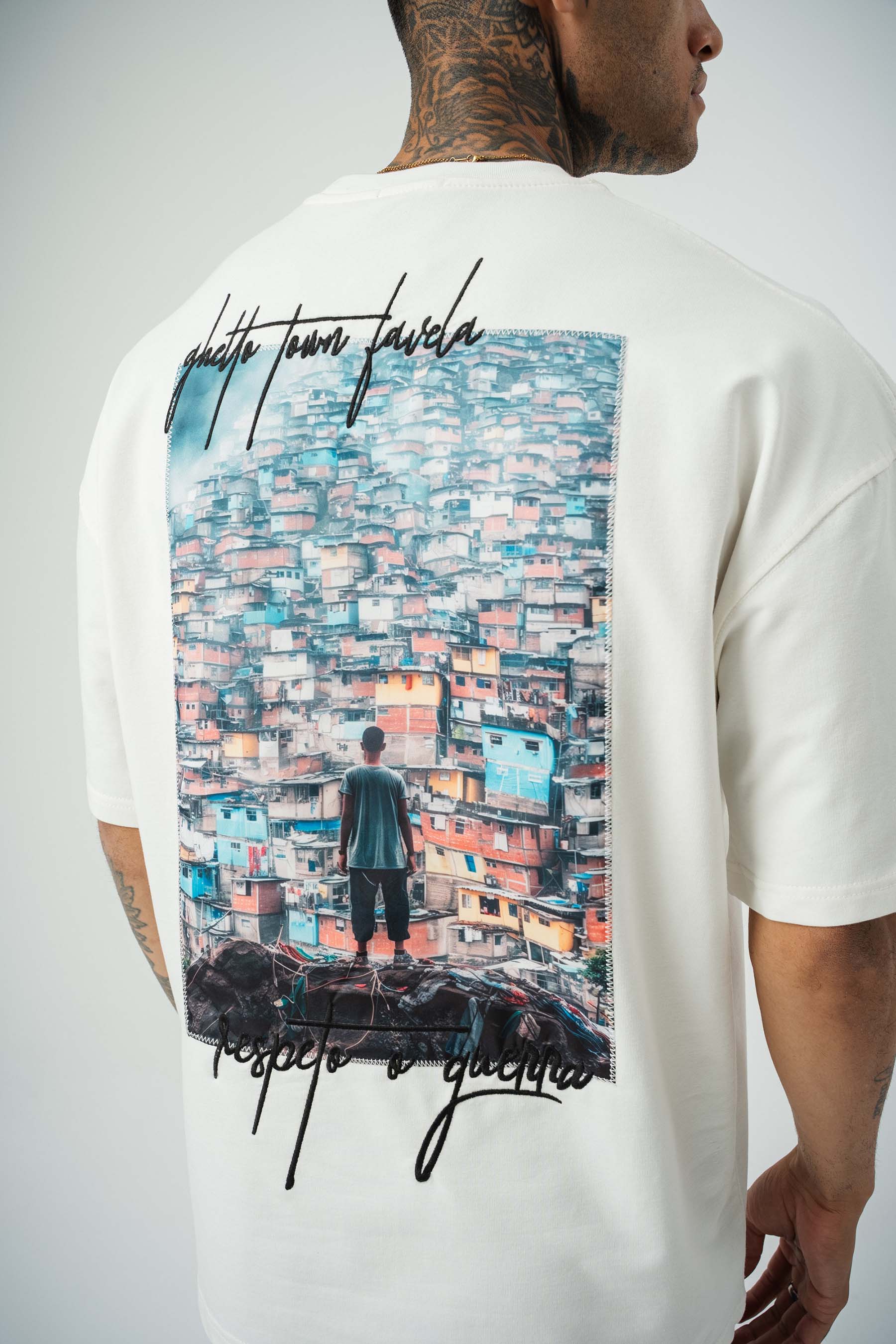 Favela Baskılı Beyaz Oversize T-Shirt