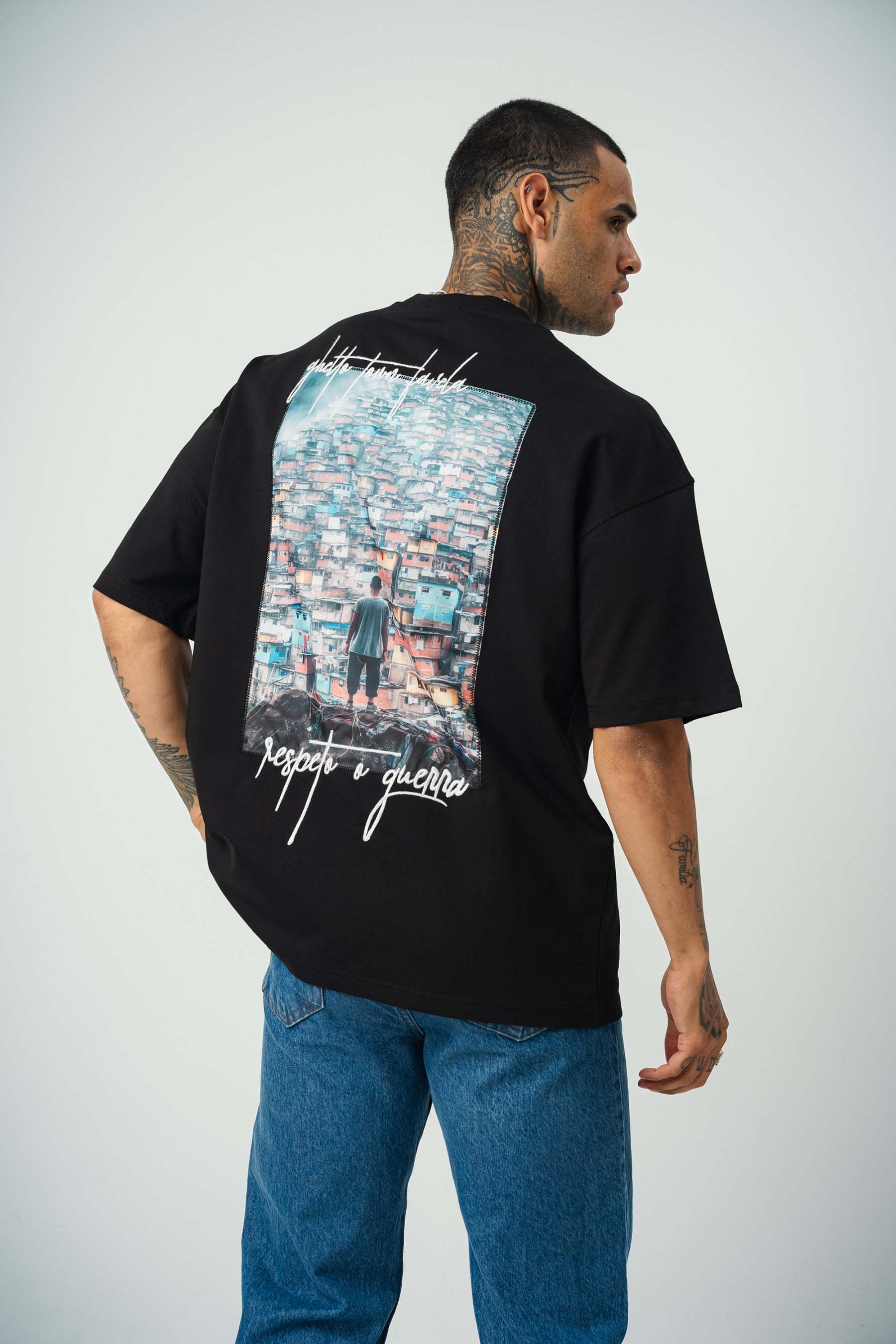 Favela Baskılı Siyah Oversize T-Shirt