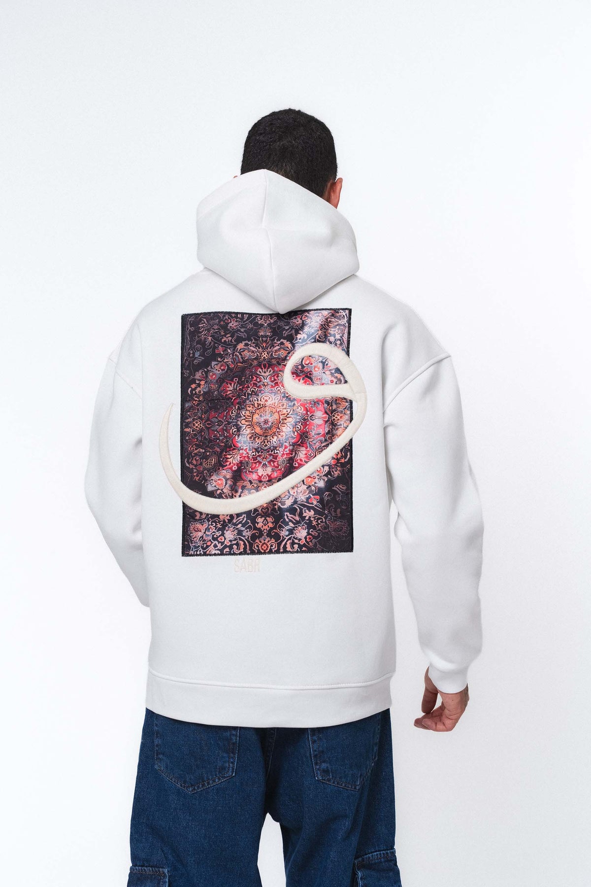 Etnik Tasarım V Harfi Beyaz Oversize Hoodie