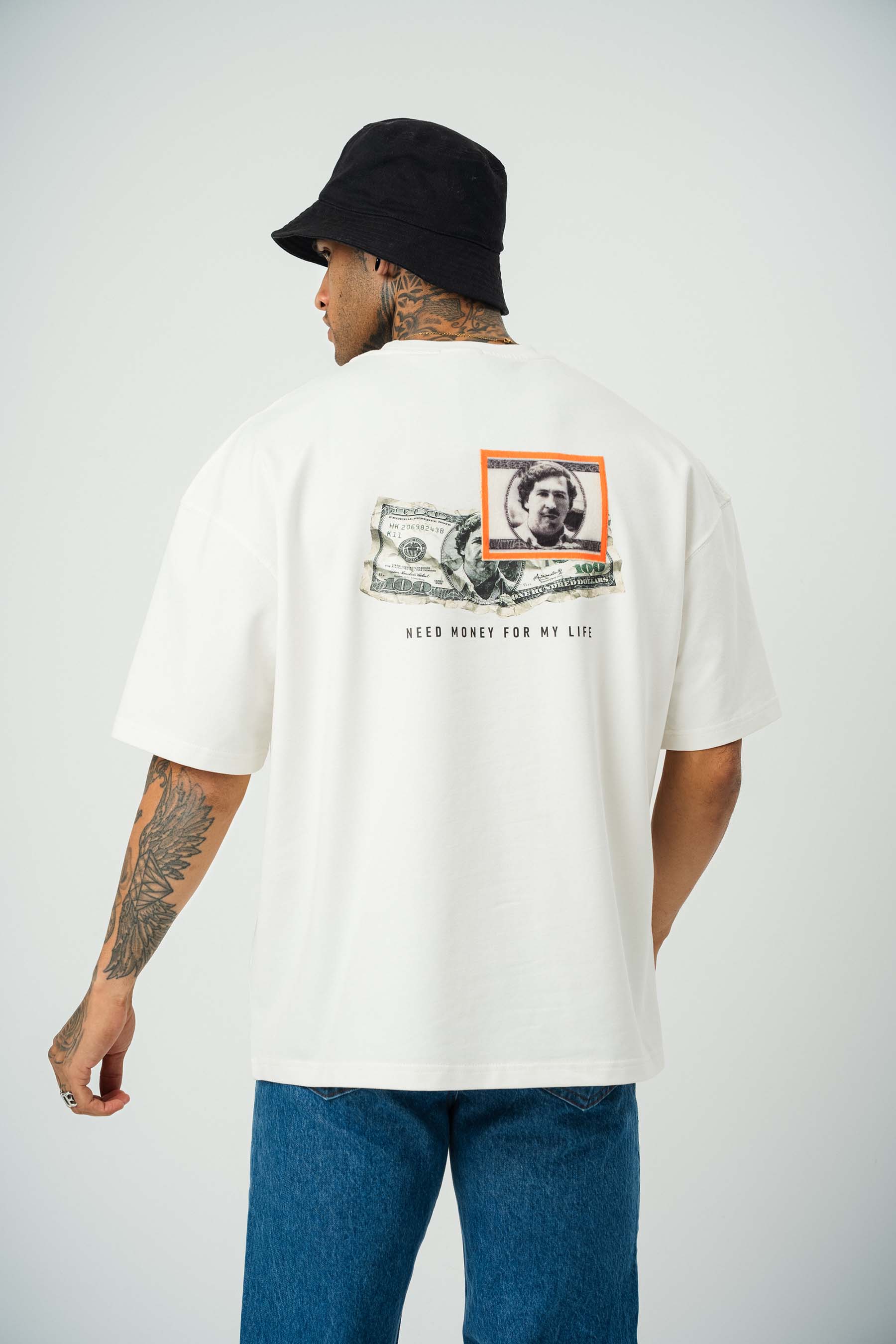 Need Money Pablo Escobar For Life Baskılı Beyaz Oversize T-Shirt