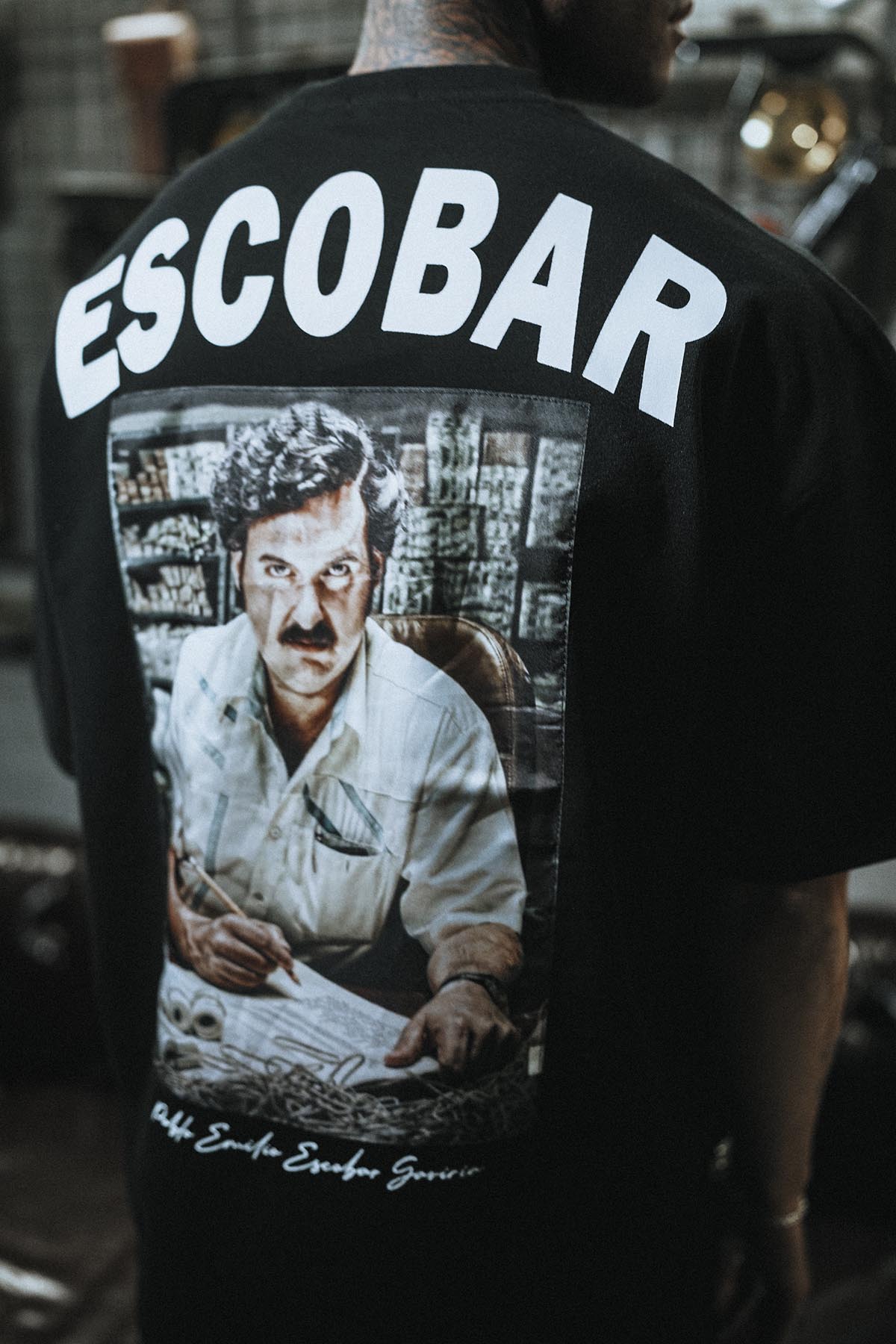 Escobar Patch Baskılı Oversize Siyah T-Shirt