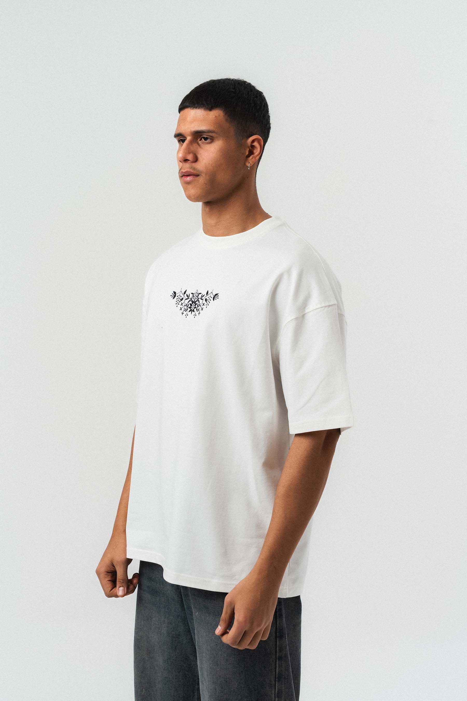 Handmade Sprit Etnik Desenli Nakış Detaylı Beyaz Oversize Baskılı T-Shirt