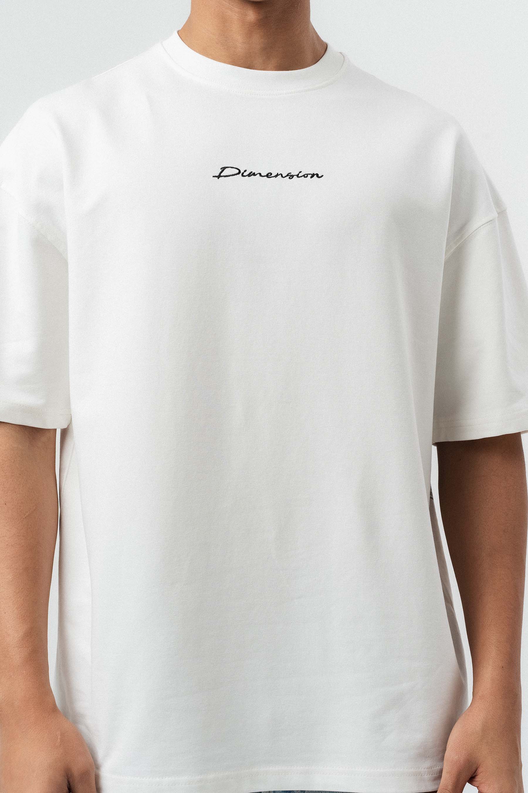 Etnik Desen Nakış Detaylı Beyaz Oversize Baskılı T-Shirt
