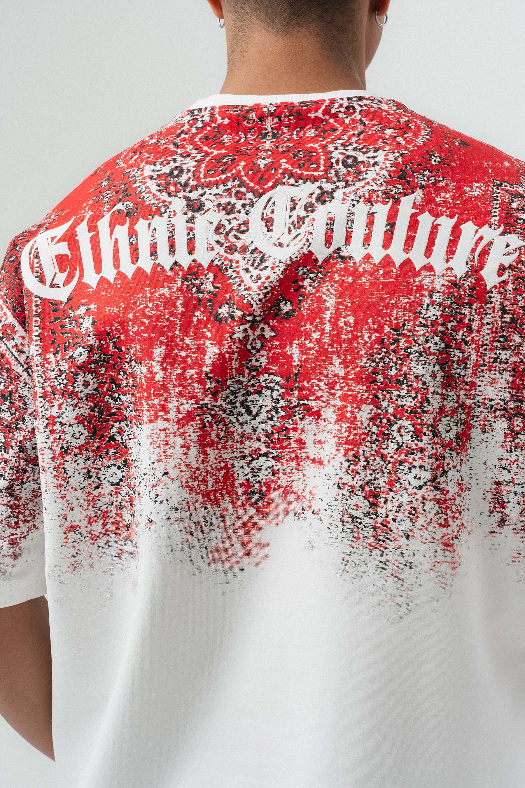 Etnik Desen Nakış Detaylı Kabartmalı Gri Oversize Baskılı T-Shirt