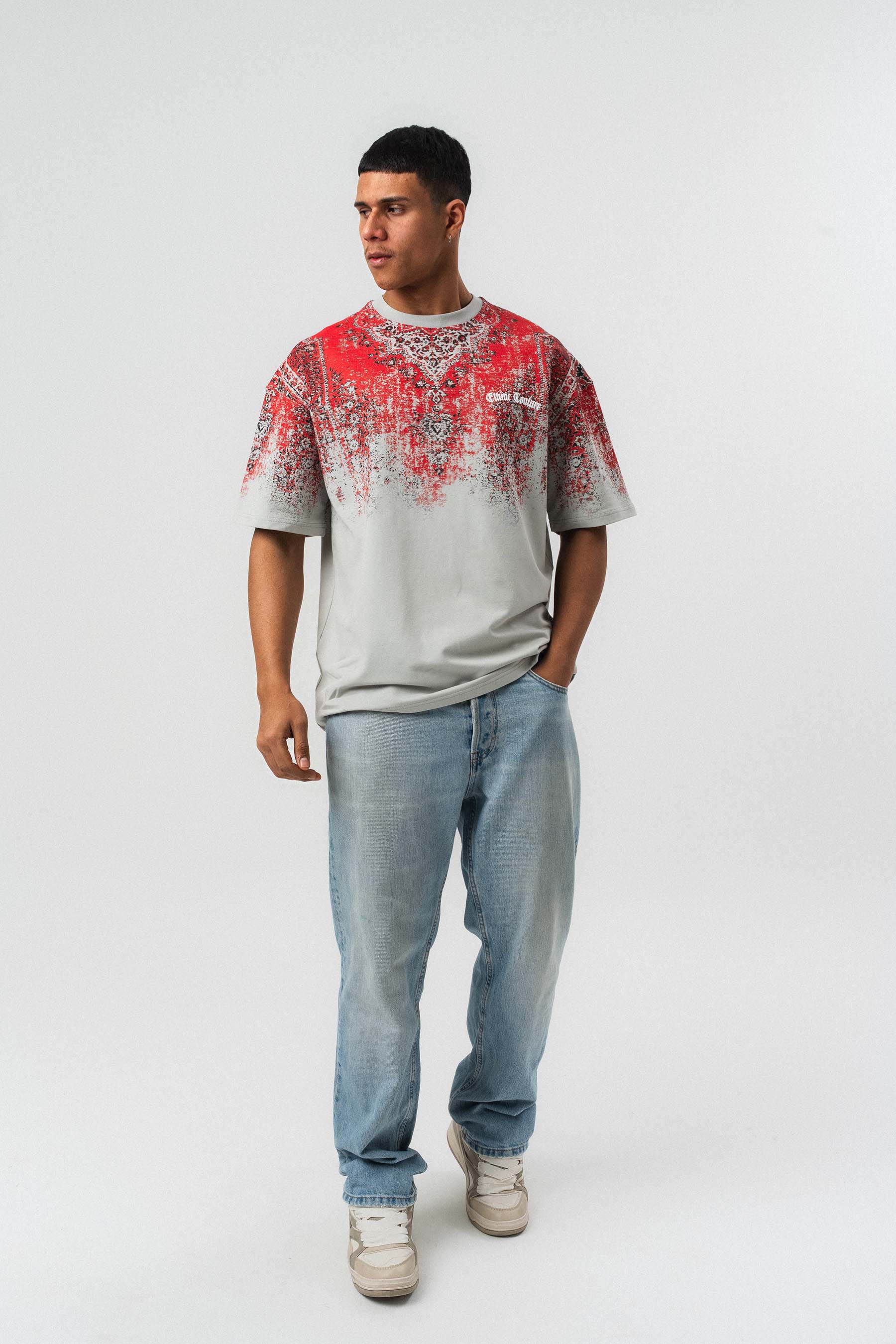 Etnik Desen Nakış Detaylı Kabartmalı Gri Oversize Baskılı T-Shirt