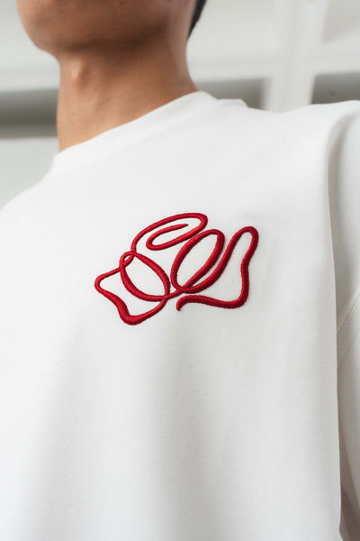 Etnik Desenli Nakış Detaylı Beyaz Oversize Baskılı T-Shirt