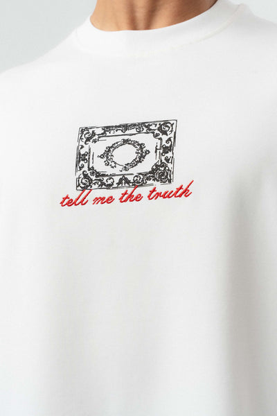 Tell me The Truth Nakış Detaylı Beyaz Oversize Baskılı T-Shirt
