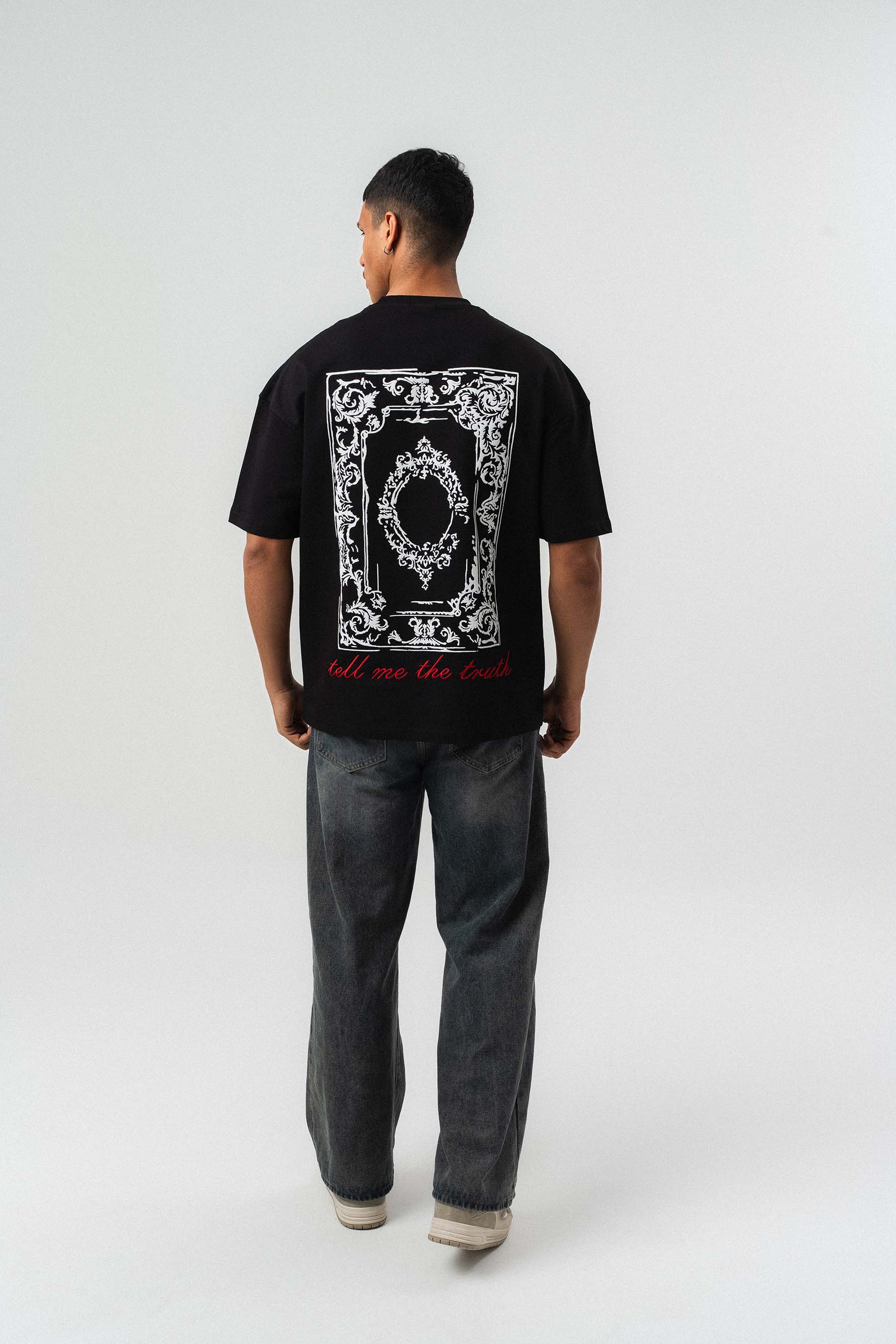 Tell me The Truth Nakış Detaylı Siyah Oversize Baskılı T-Shirt