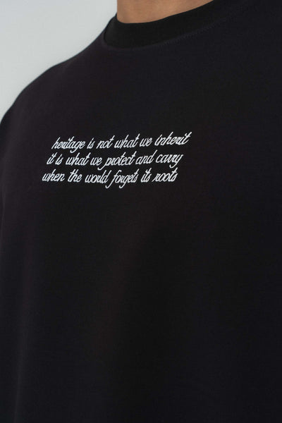Metin Detaylı Etnik Desen Siyah Oversize Baskılı T-Shirt