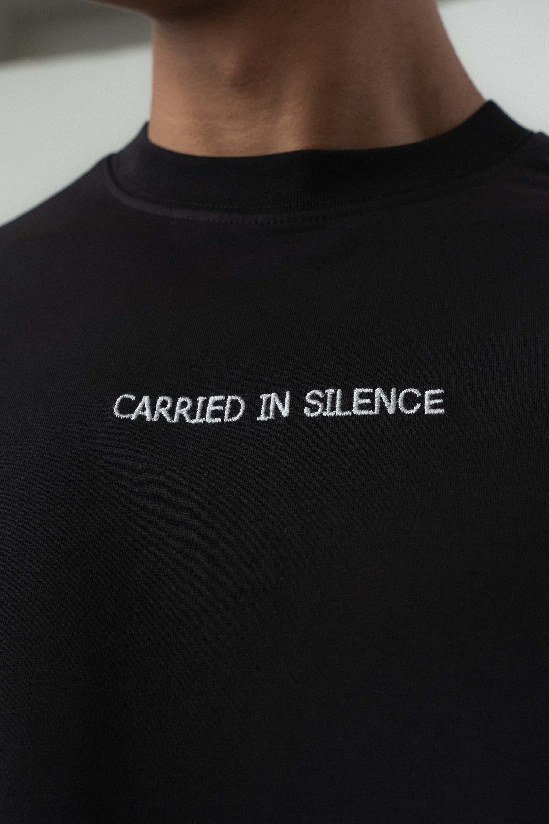 Motifli Nakış Detaylı Siyah Oversize Baskılı T-Shirt