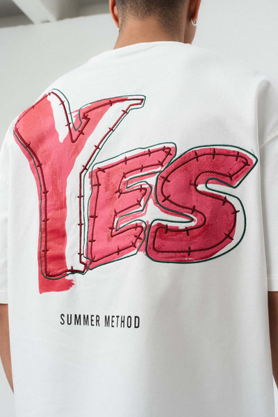 Yes Art ve Nakış Detaylı Beyaz Premium Oversize Baskılı T-Shirt