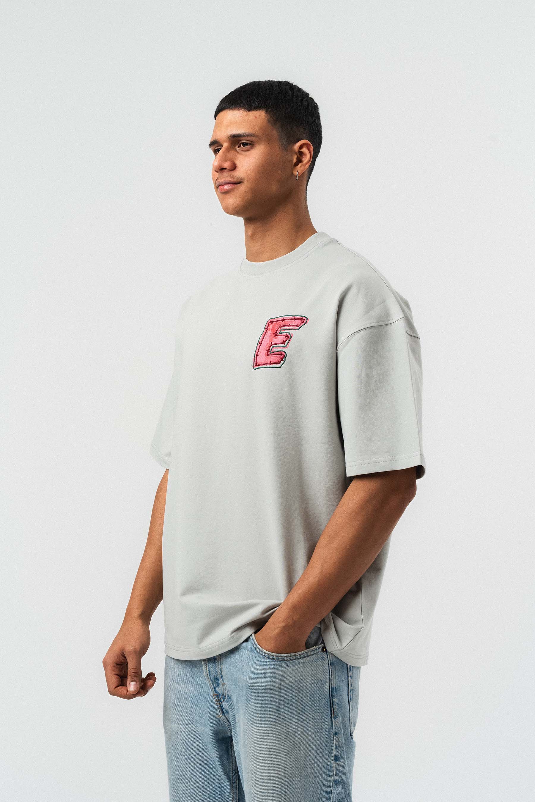 Yes Art ve Nakış Detaylı Gri Premium Oversize Baskılı T-Shirt