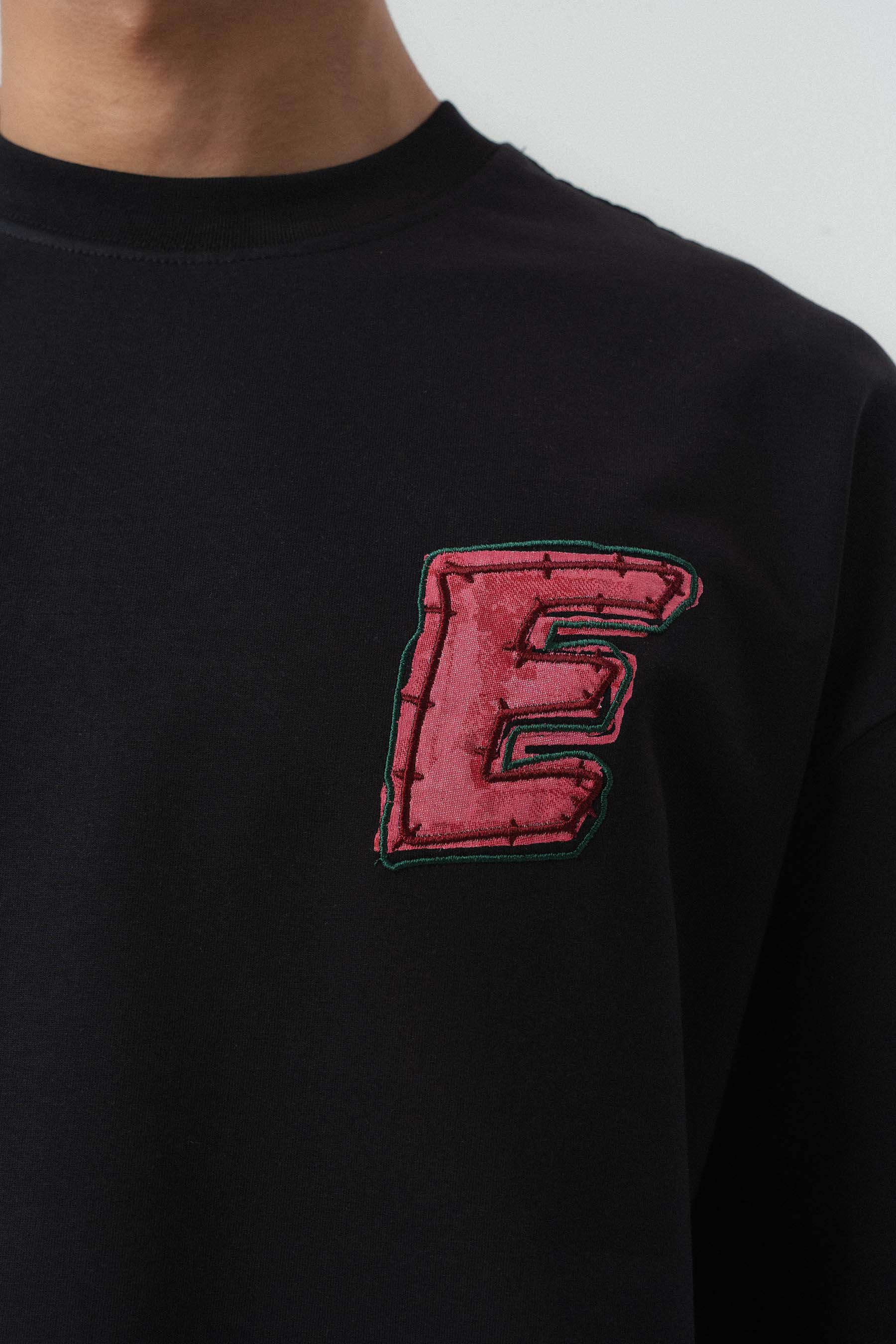 Yes Art ve Nakış Detaylı Siyah Premium Oversize Baskılı T-Shirt