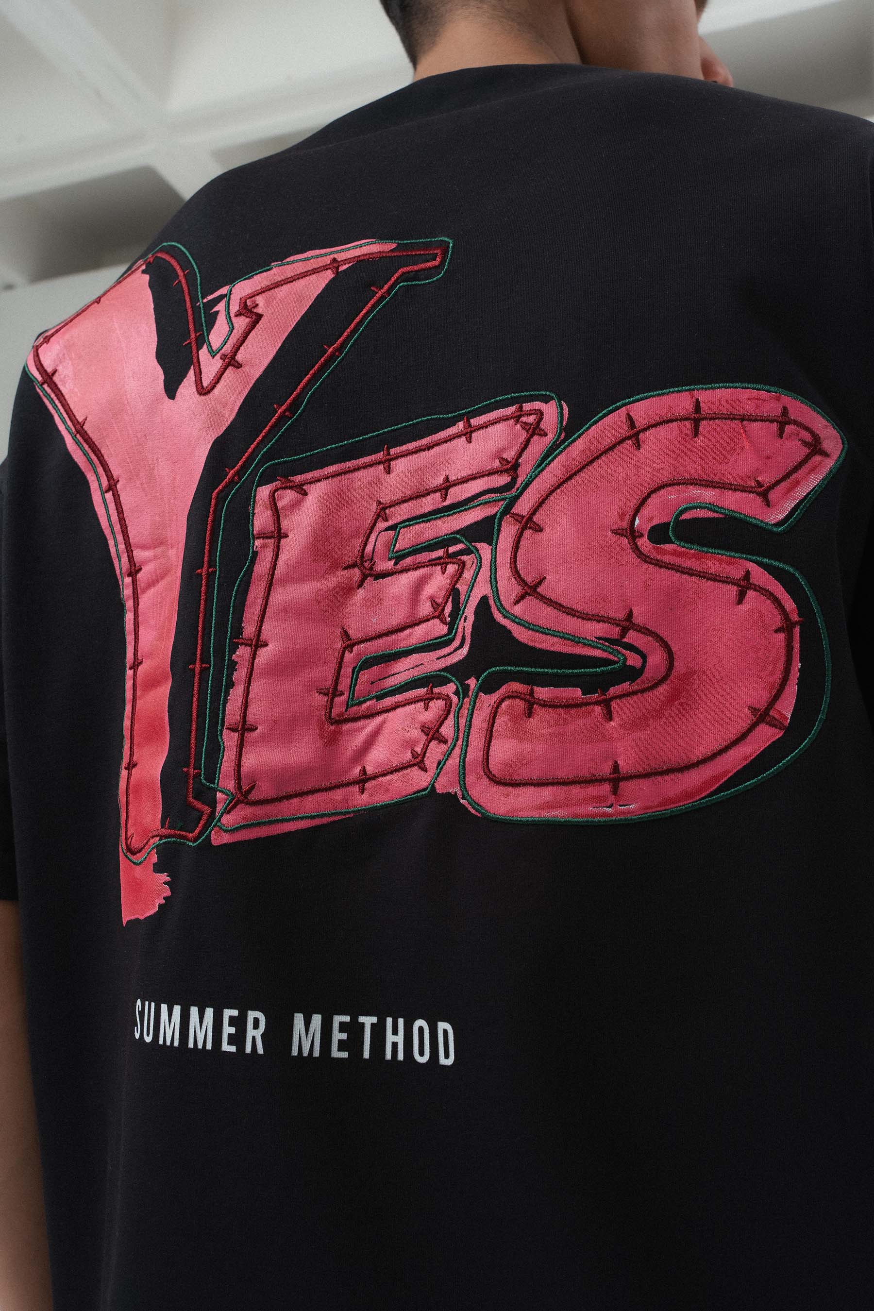 Yes Art ve Nakış Detaylı Siyah Premium Oversize Baskılı T-Shirt