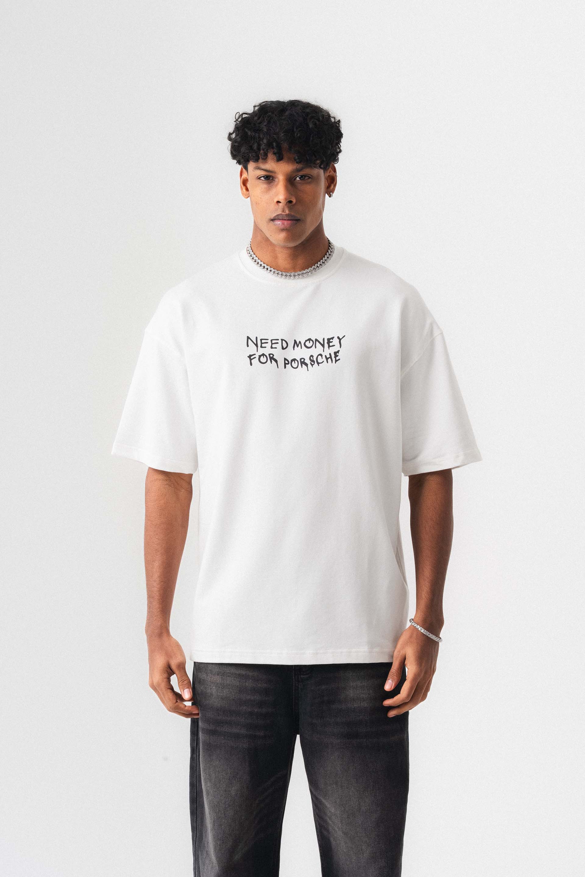 Need Money For Porsche Beyaz Oversize Baskılı T-Shirt