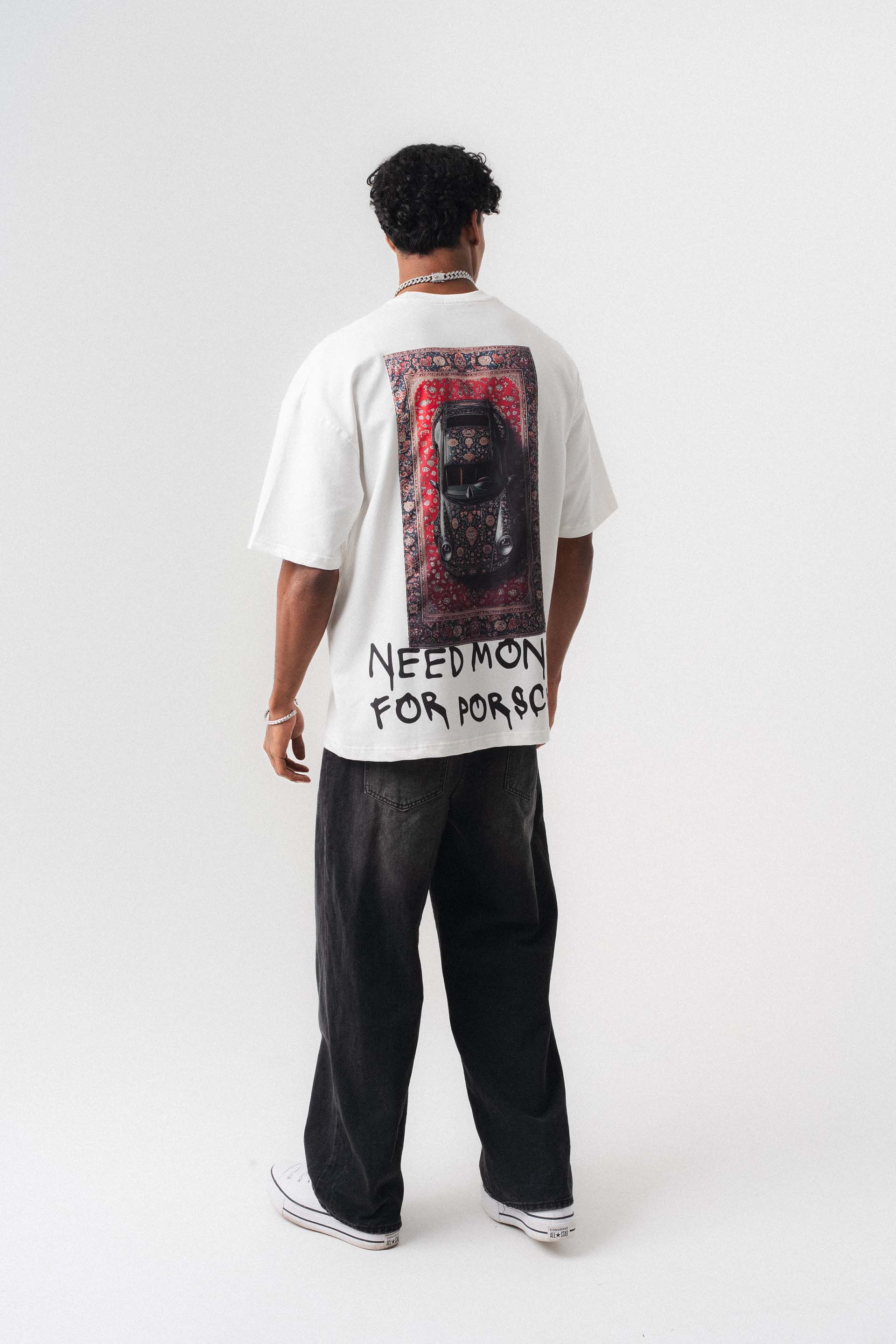 Need Money For Porsche Beyaz Oversize Baskılı T-Shirt