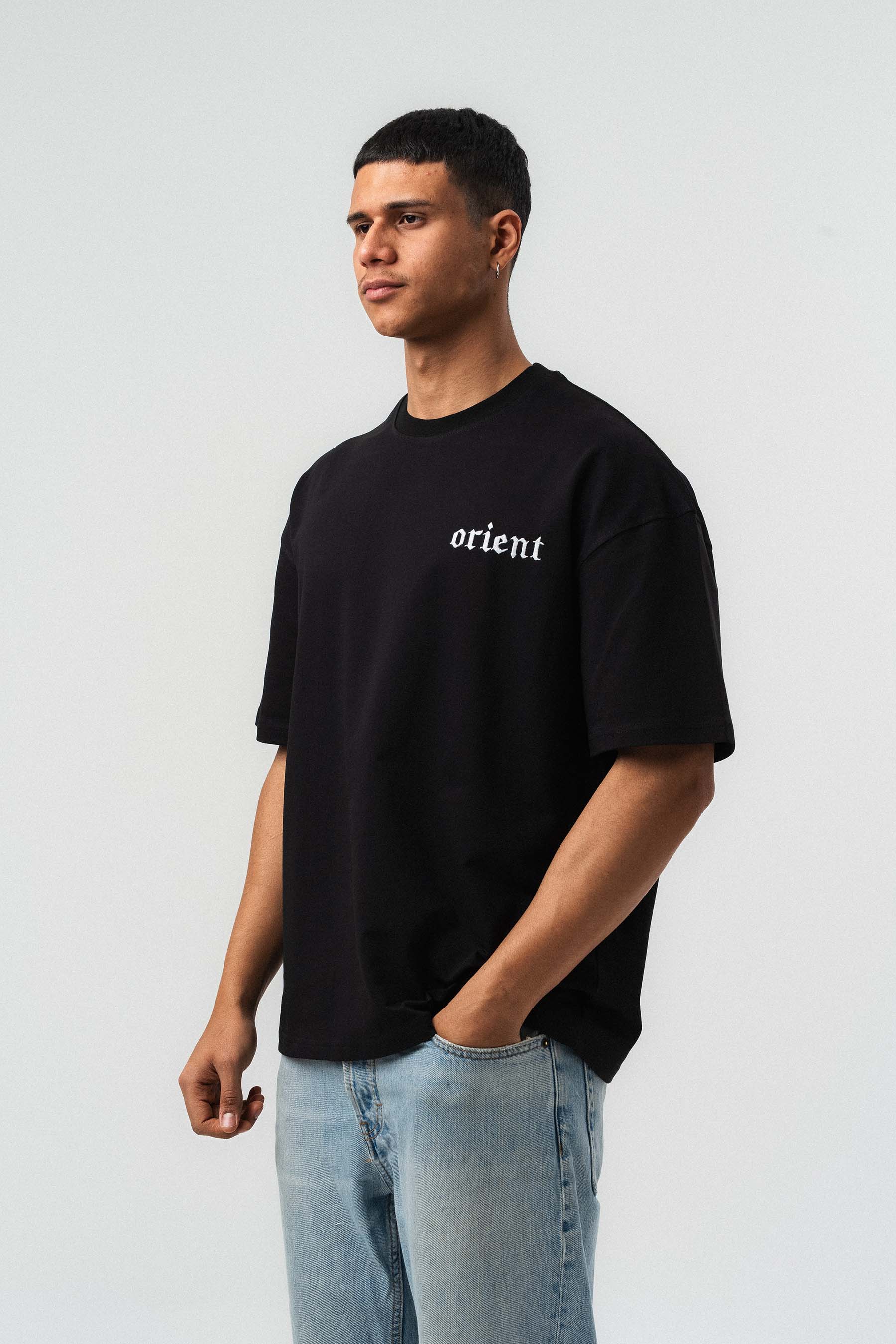 Orient Etnik Desen Nakış Detaylı Siyah Oversize Baskılı T-Shirt