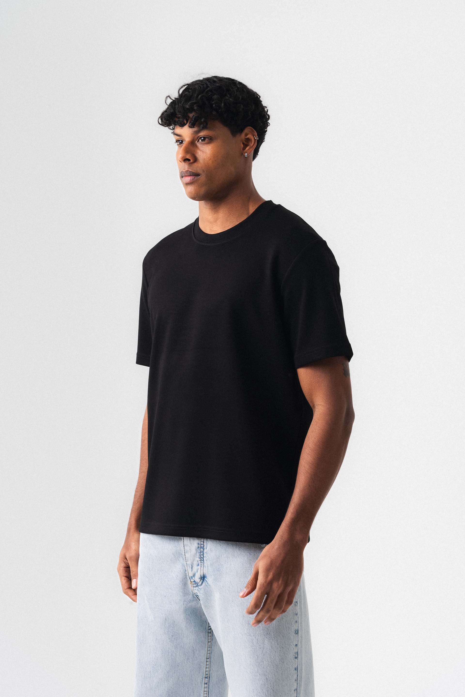 Oversize Basic Siyah T-Shirt