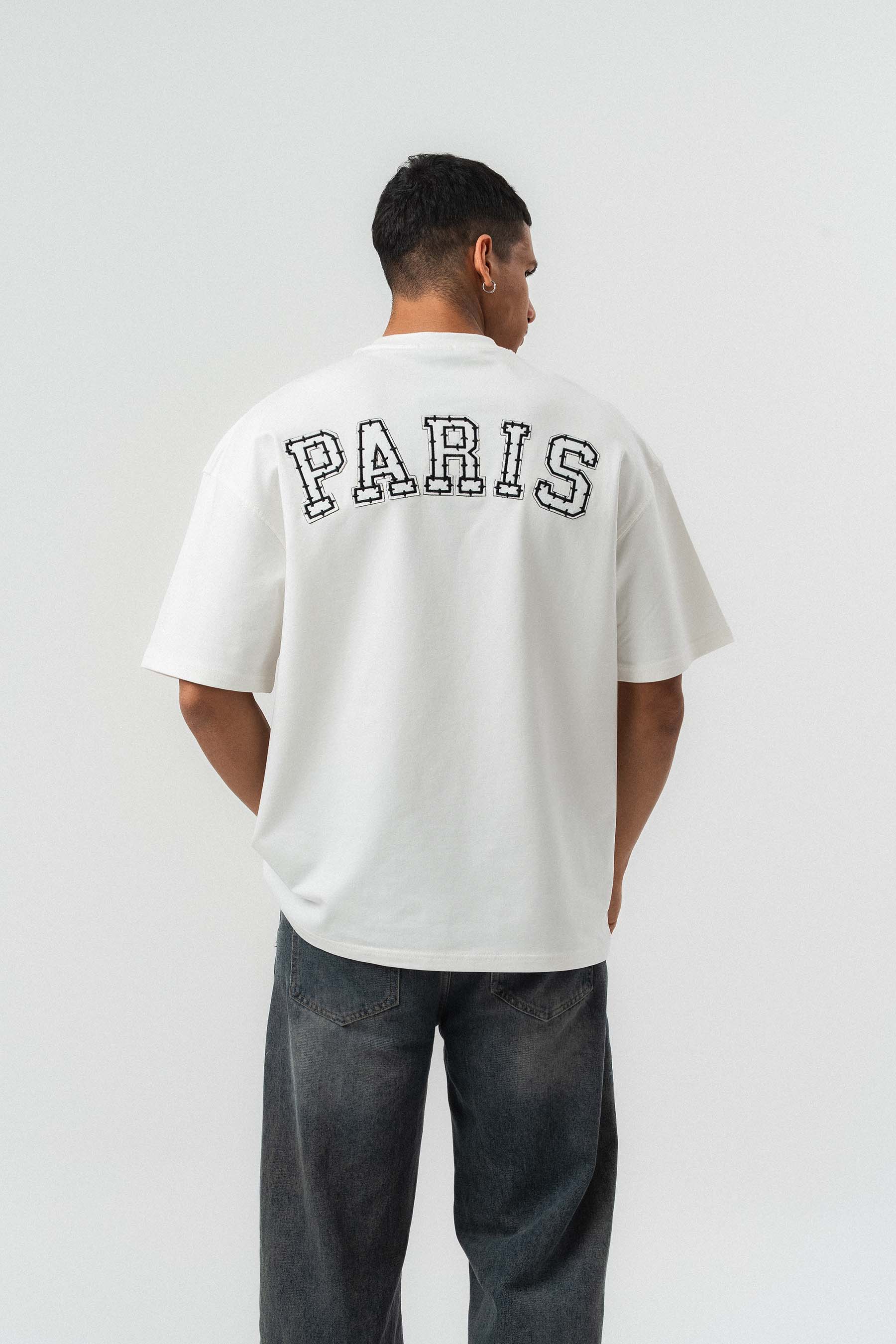 Paris Nakış Detaylı Beyaz Oversize Baskılı T-Shirt
