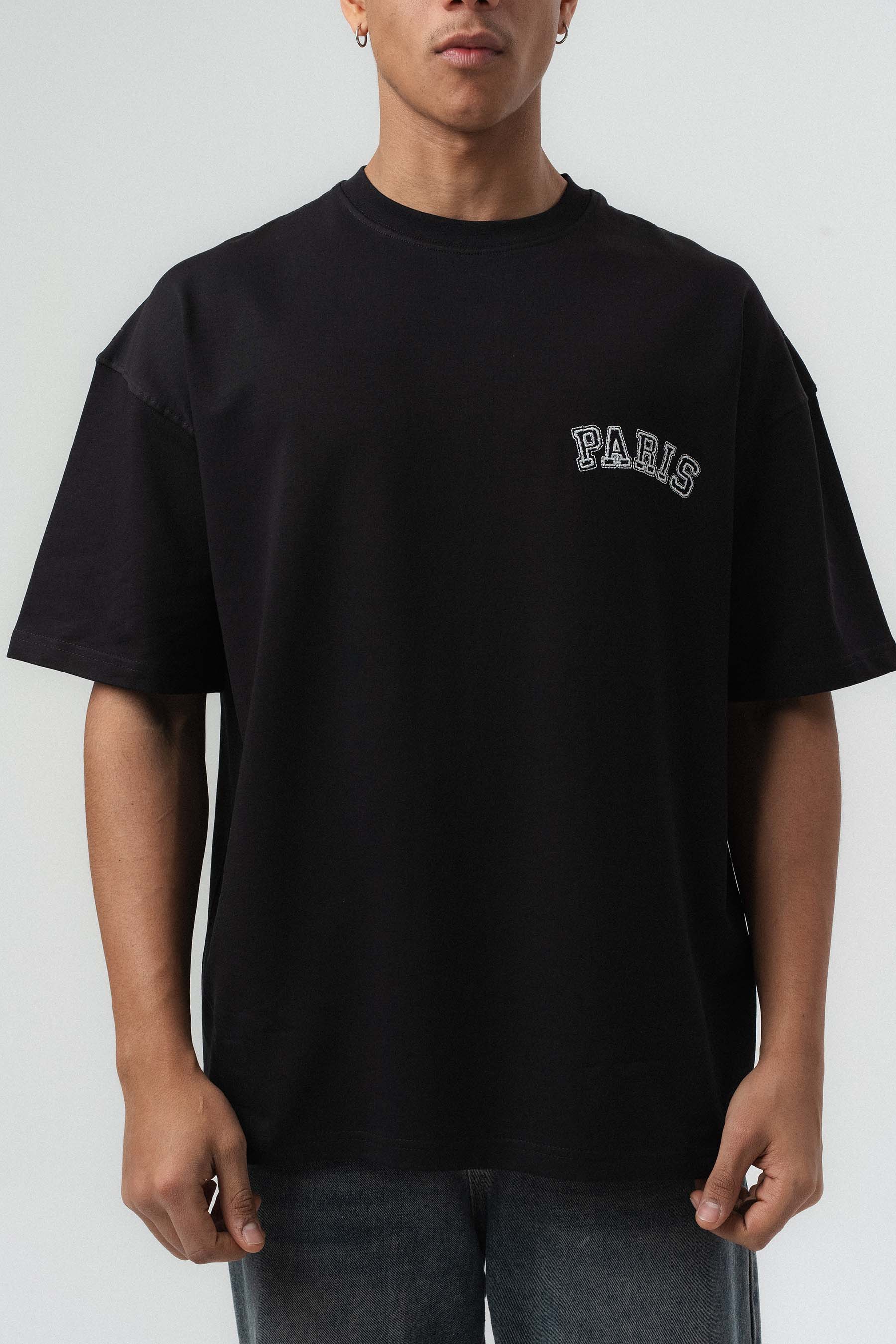 Paris Nakış Detaylı Siyah Oversize Baskılı T-Shirt