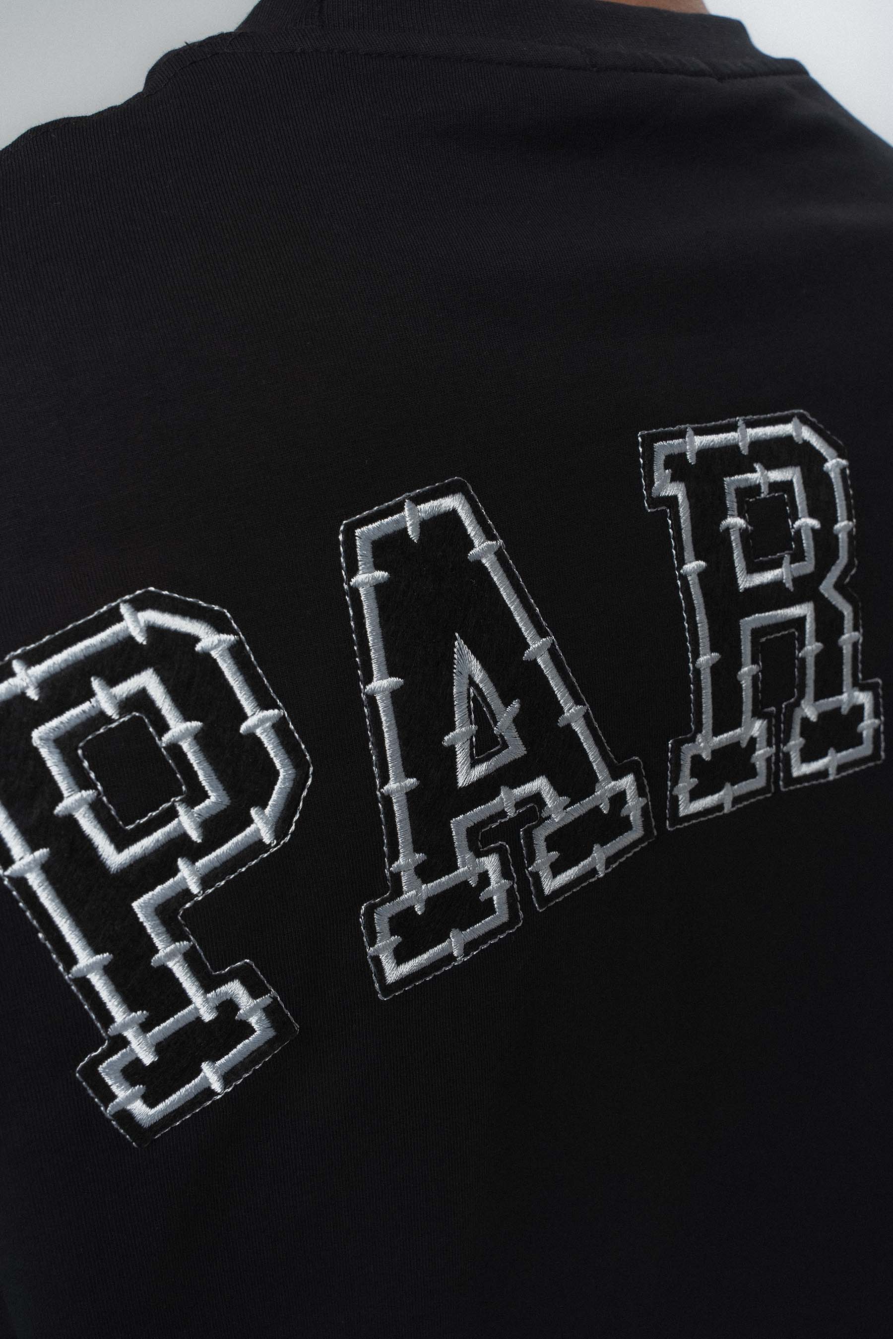 Paris Nakış Detaylı Siyah Oversize Baskılı T-Shirt