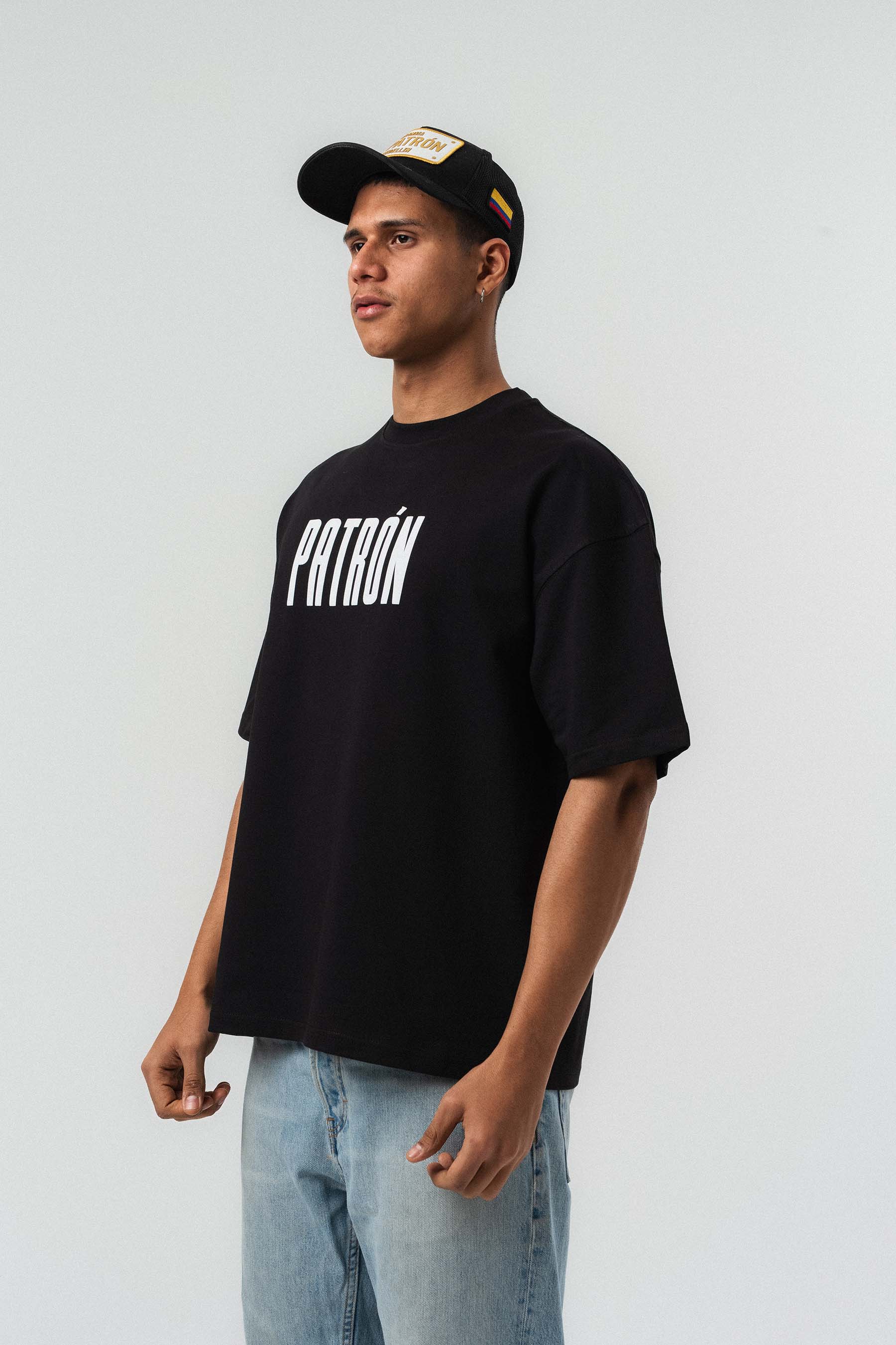 Patron Kabartmalı Siyah Oversize Baskılı T-Shirt