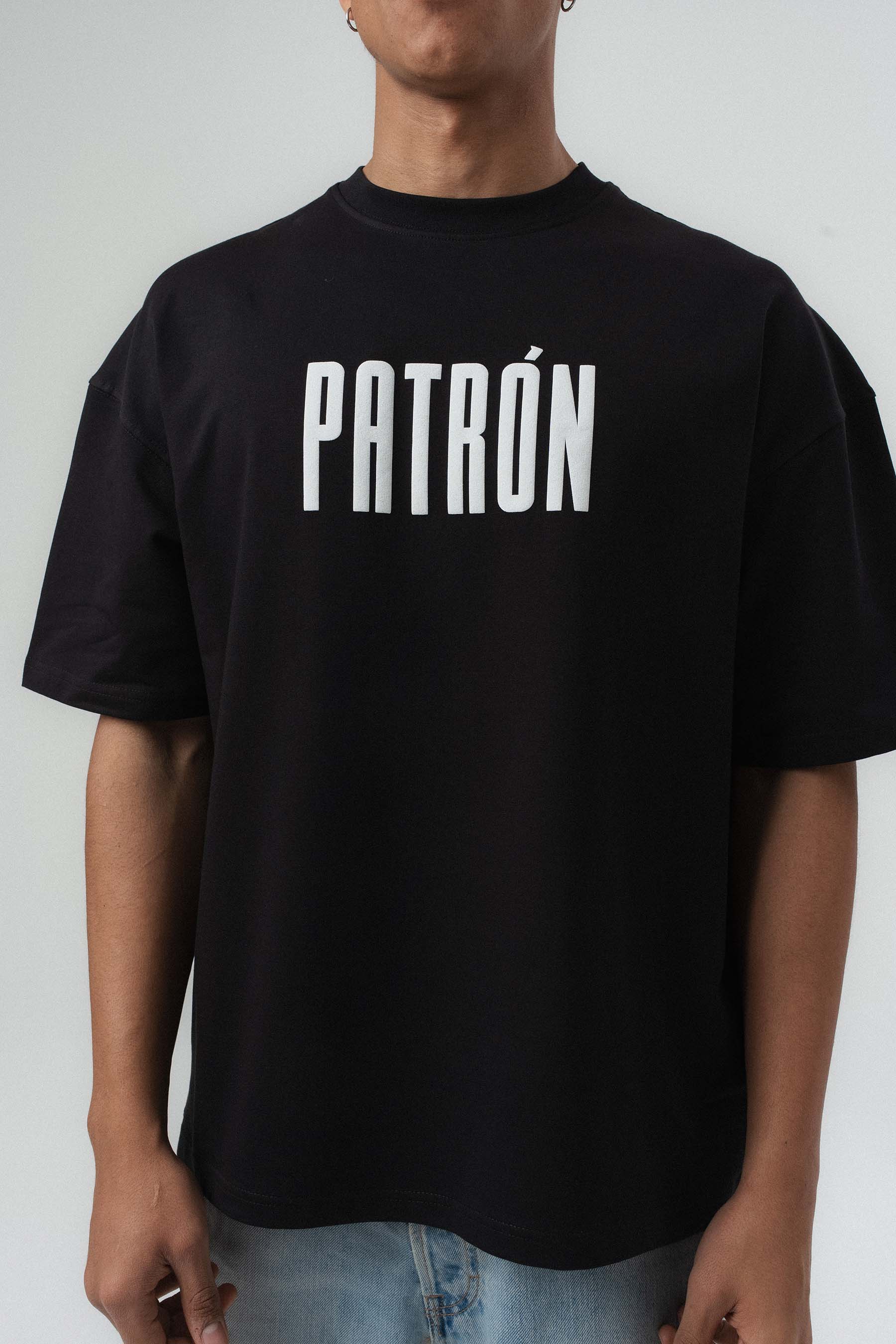 Patron Kabartmalı Siyah Oversize Baskılı T-Shirt