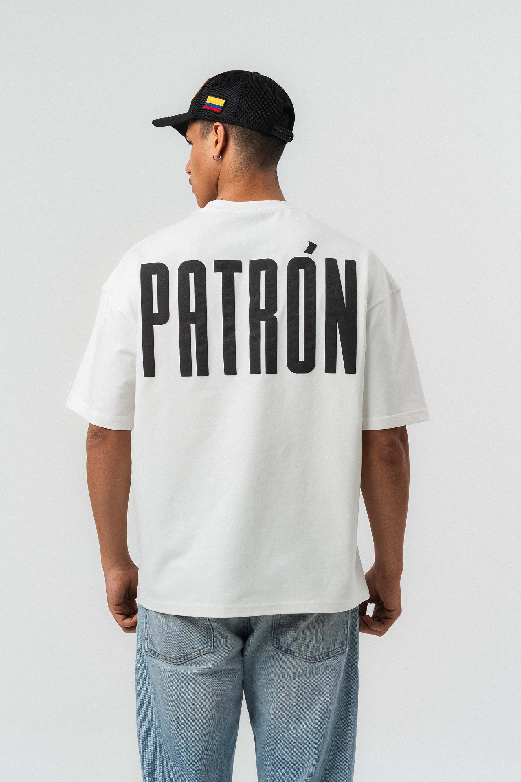 Patron Kabartmalı Beyaz Oversize Baskılı T-Shirt