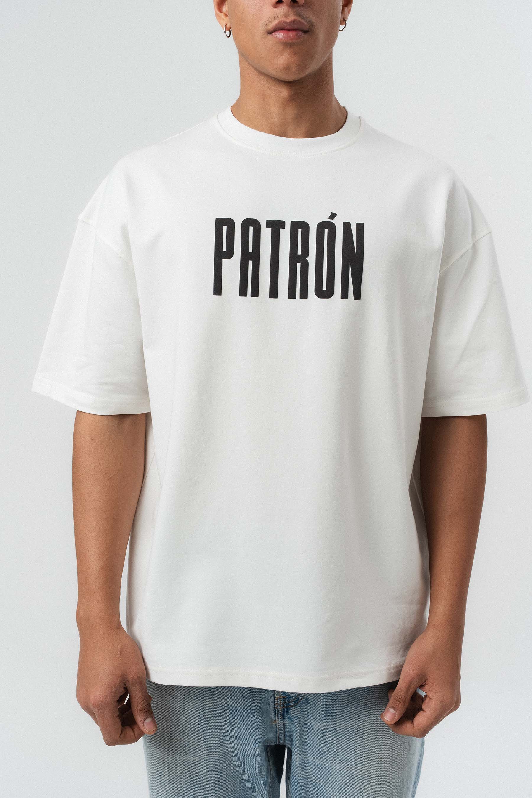 Patron Kabartmalı Beyaz Oversize Baskılı T-Shirt
