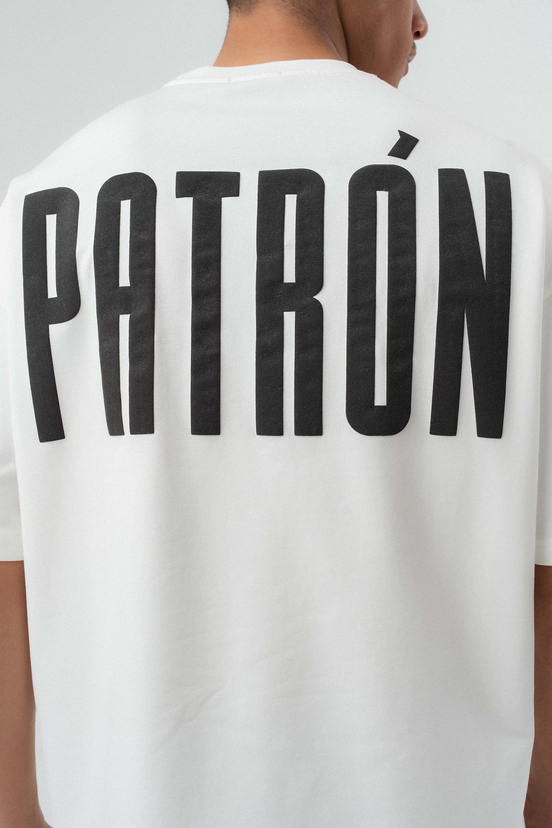 Patron Kabartmalı Beyaz Oversize Baskılı T-Shirt