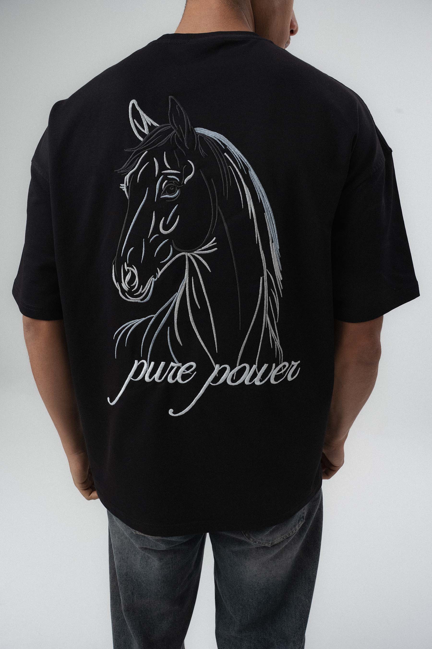 Pure Power At Baskılı Siyah Oversize Baskılı T-Shirt