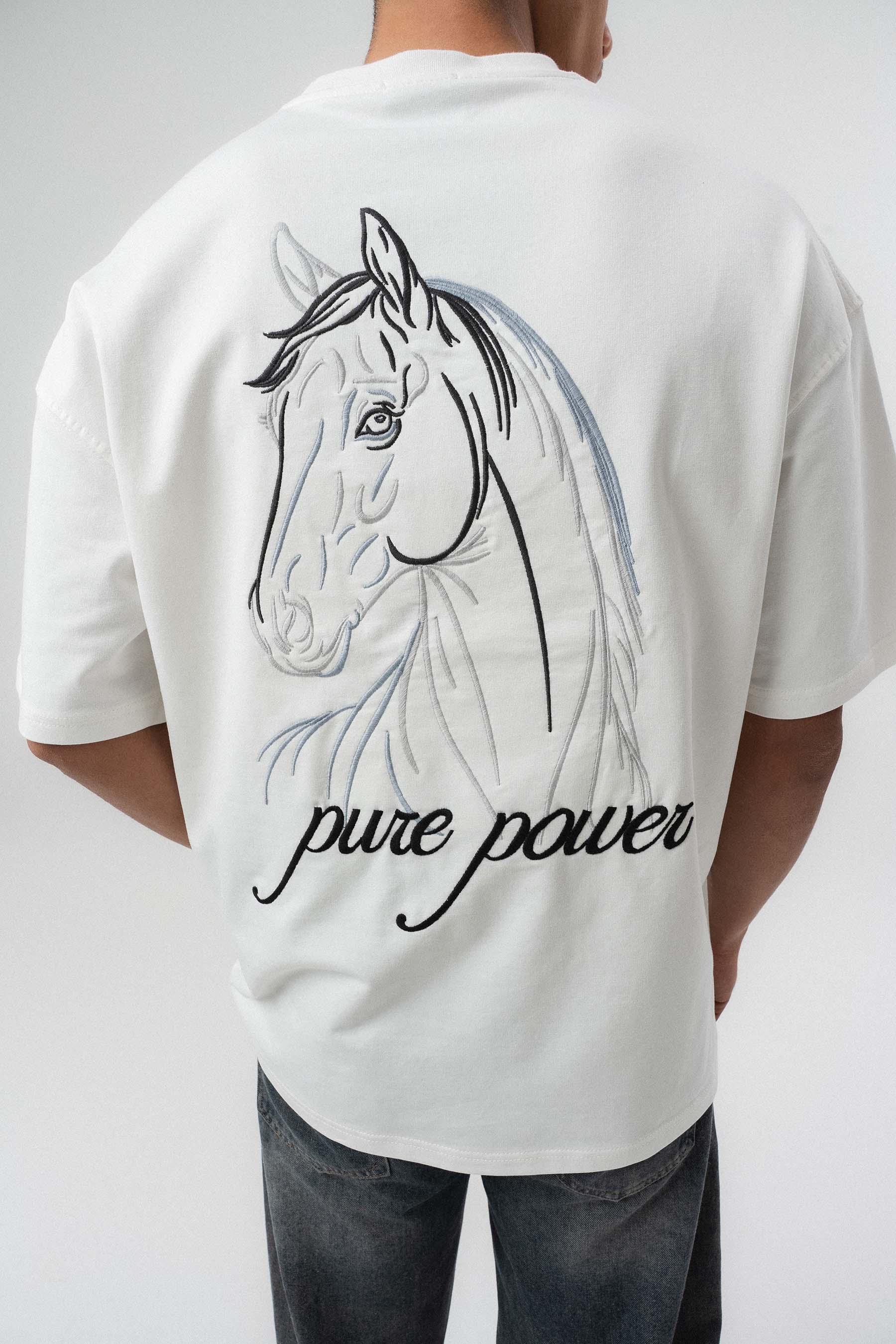 Pure Power At Baskılı Beyaz Oversize Baskılı T-Shirt