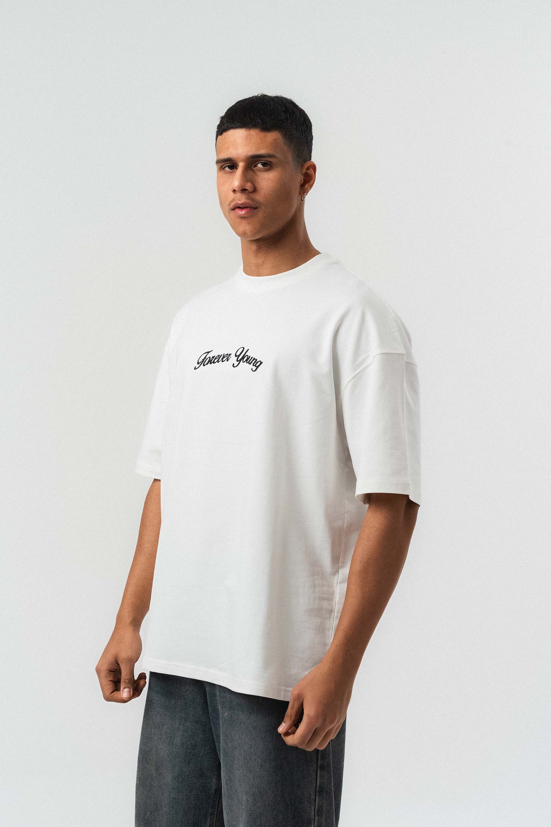 Forever Young Baskılı Beyaz Oversize Baskılı T-Shirt