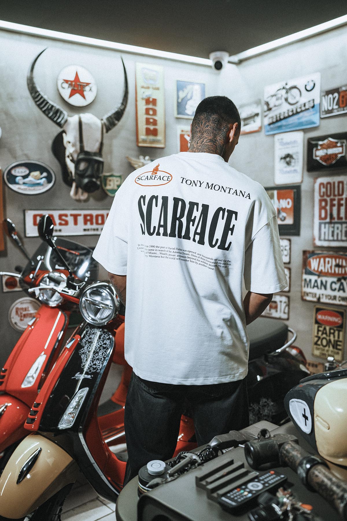 Scarface Ateşli Baskılı Oversize Beyaz T-Shirt