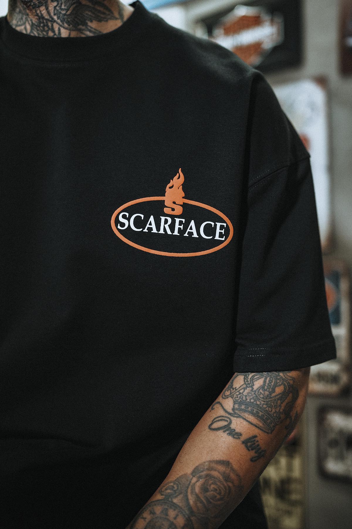 Scarface Ateşli Baskılı Oversize Siyah T-Shirt