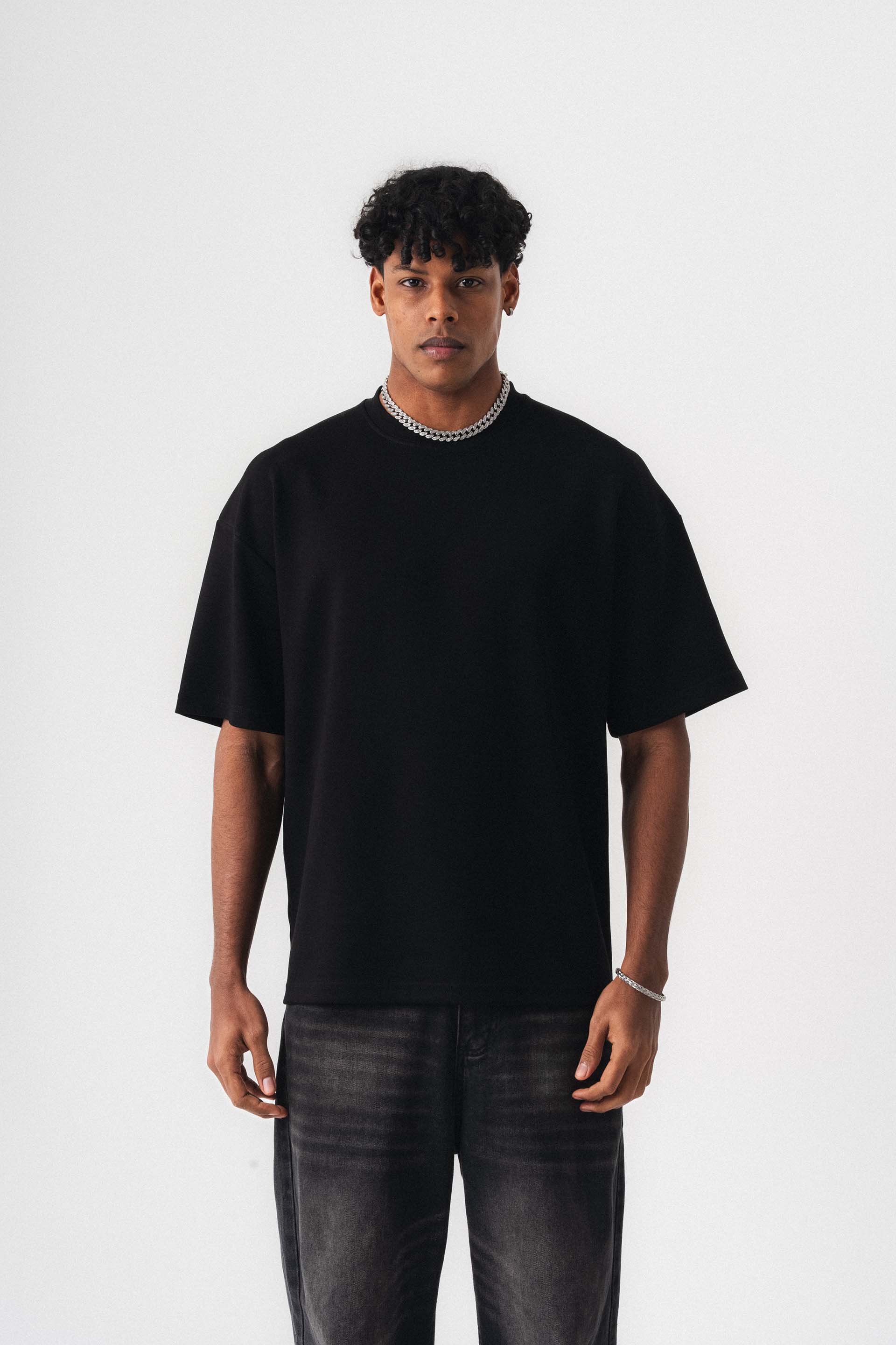 Oversize Basic Siyah T-Shirt