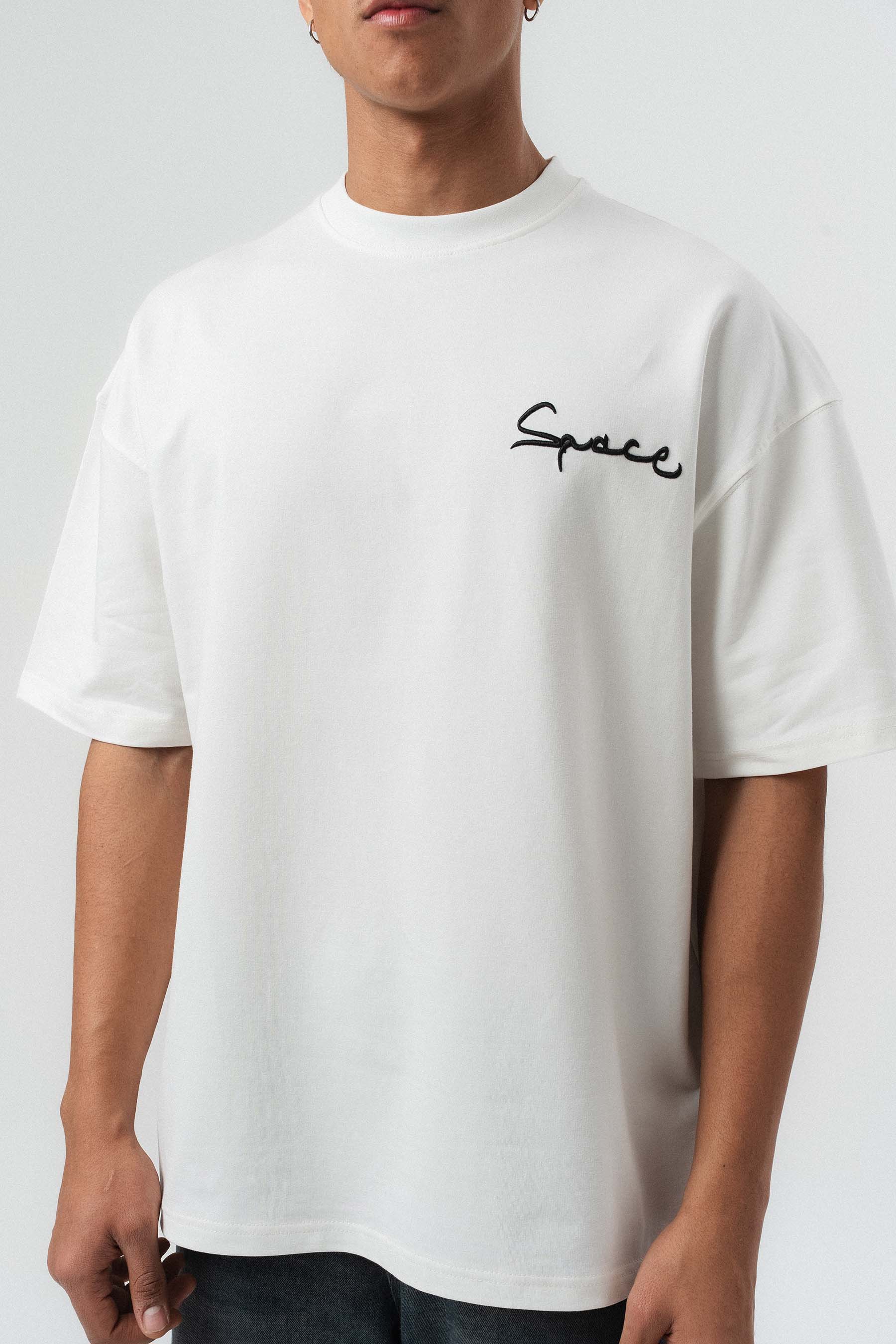 Space Etnik Desen Nakış Detaylı Beyaz Oversize Baskılı T-Shirt