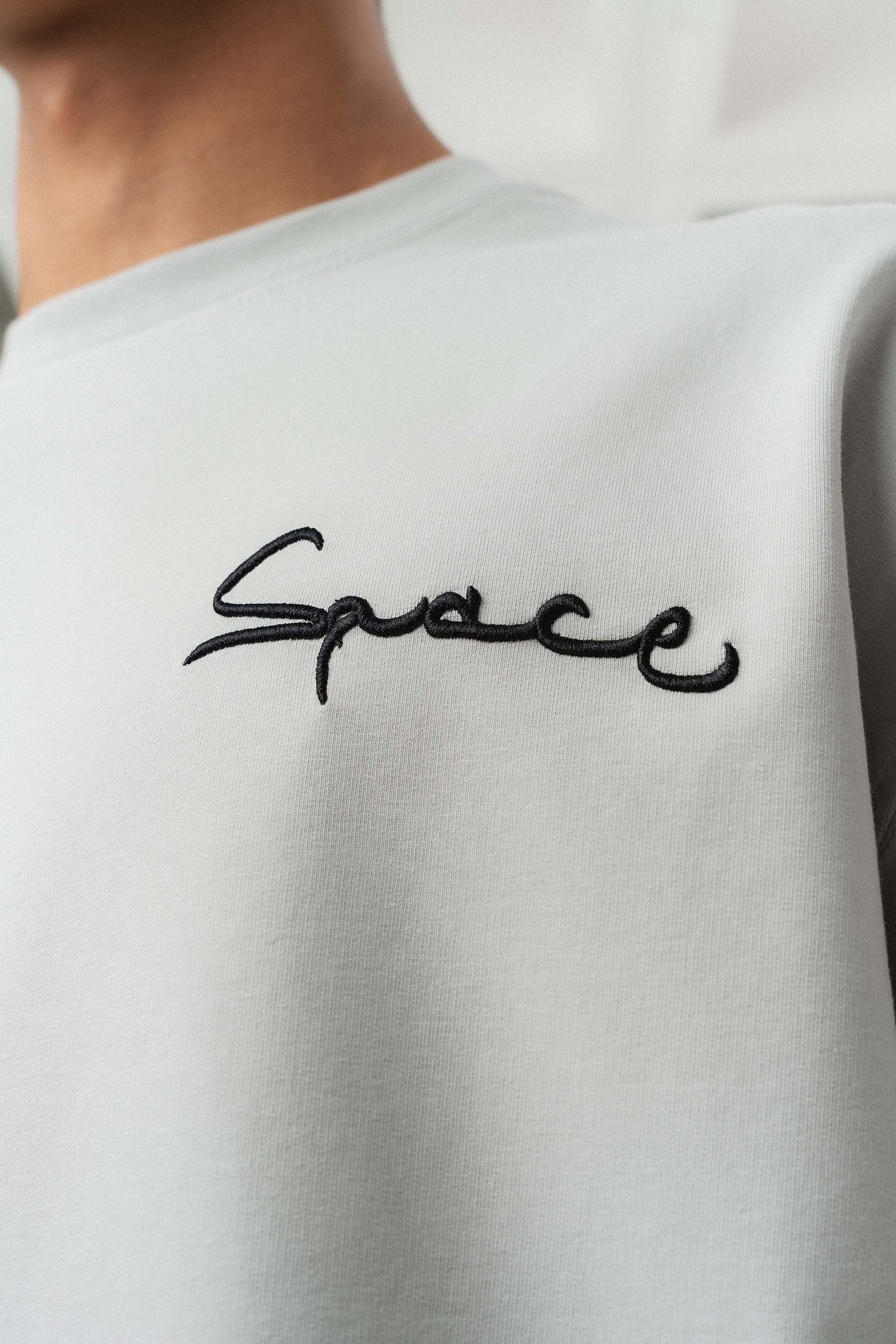 Space Etnik Desen Nakış Detaylı Gri Oversize Baskılı T-Shirt