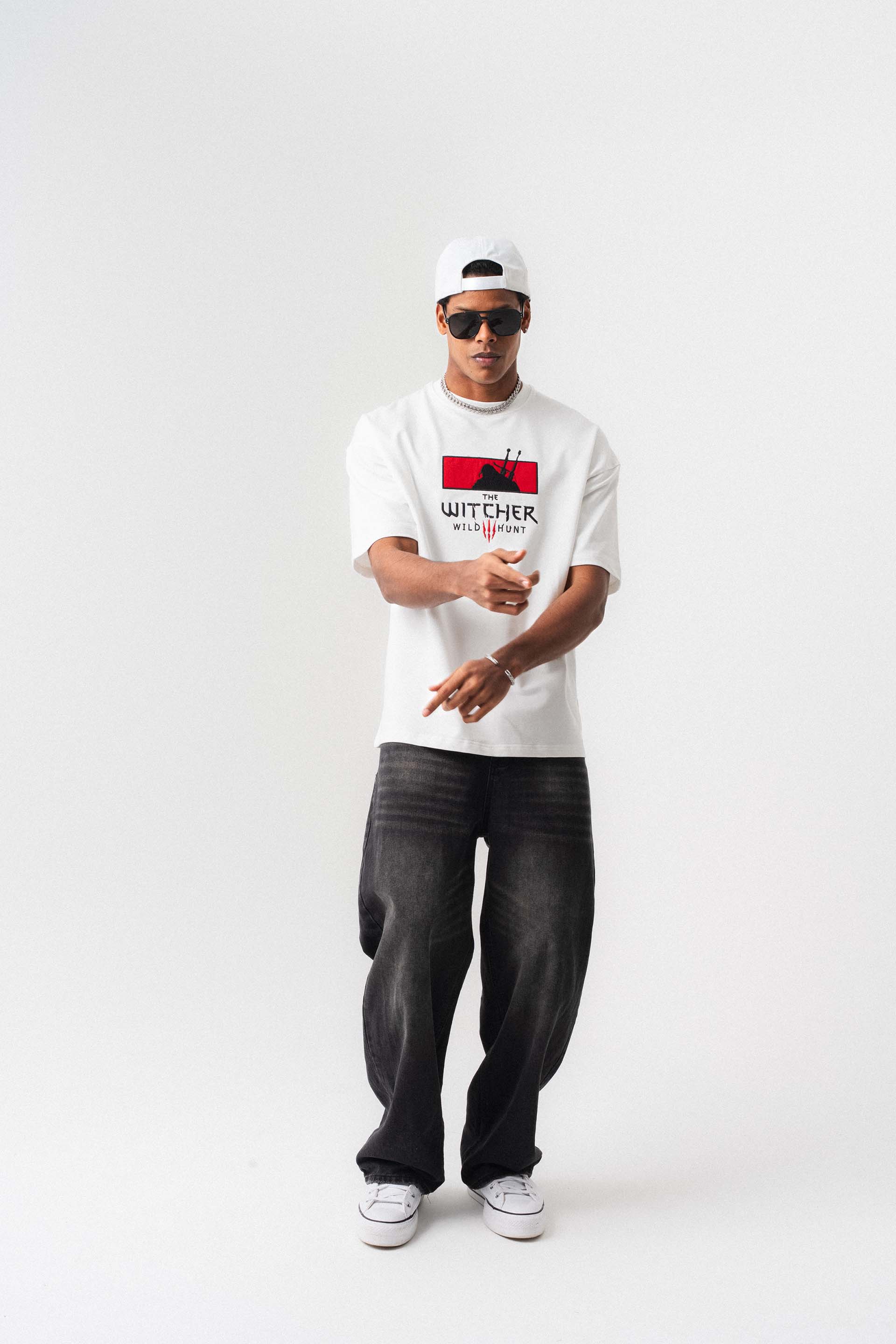 The Witcher Beyaz Oversize Baskılı T-Shirt