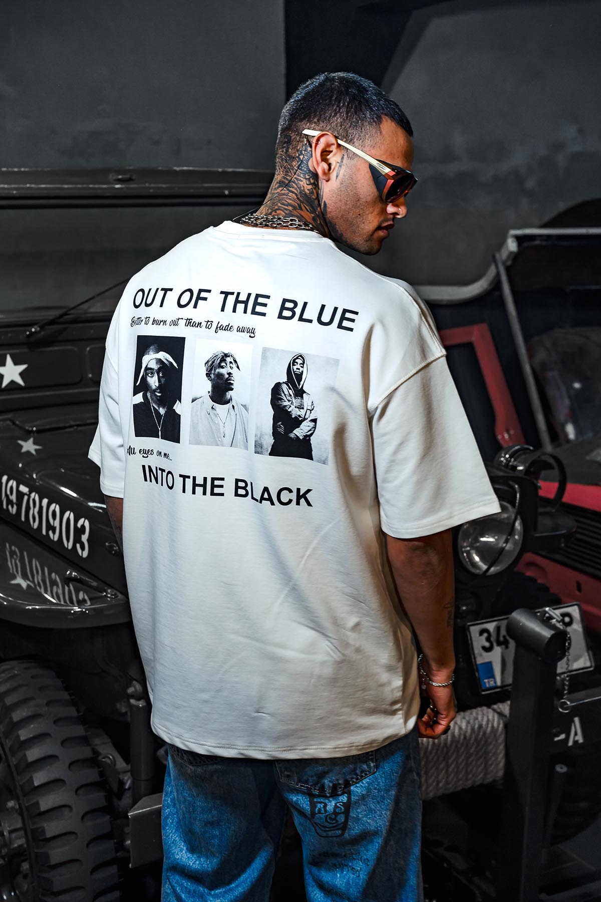 Tupac Into Black Baskılı Oversize Beyaz Tshirt