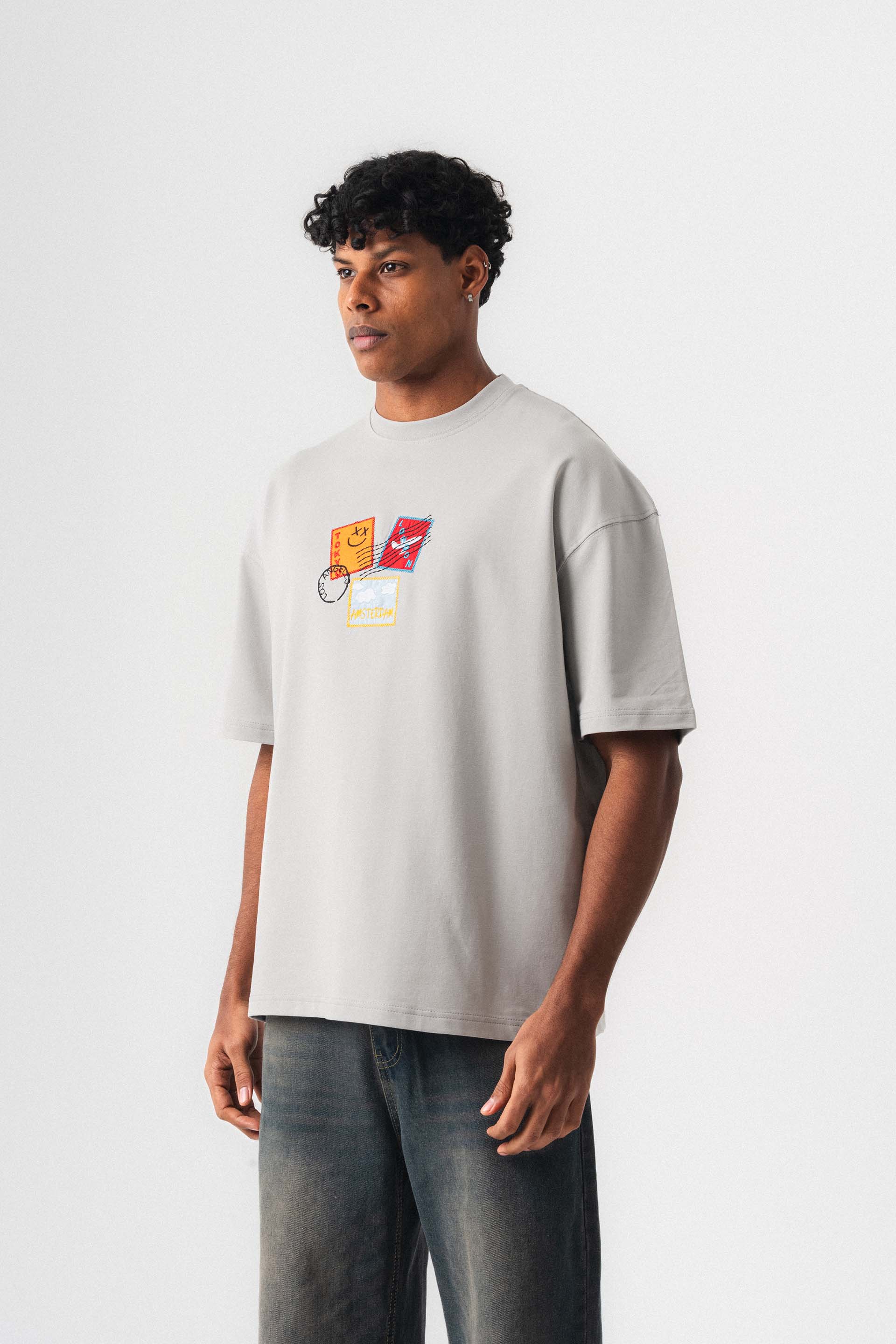 Tokyo Patchli Gri Oversize Baskılı T-Shirt
