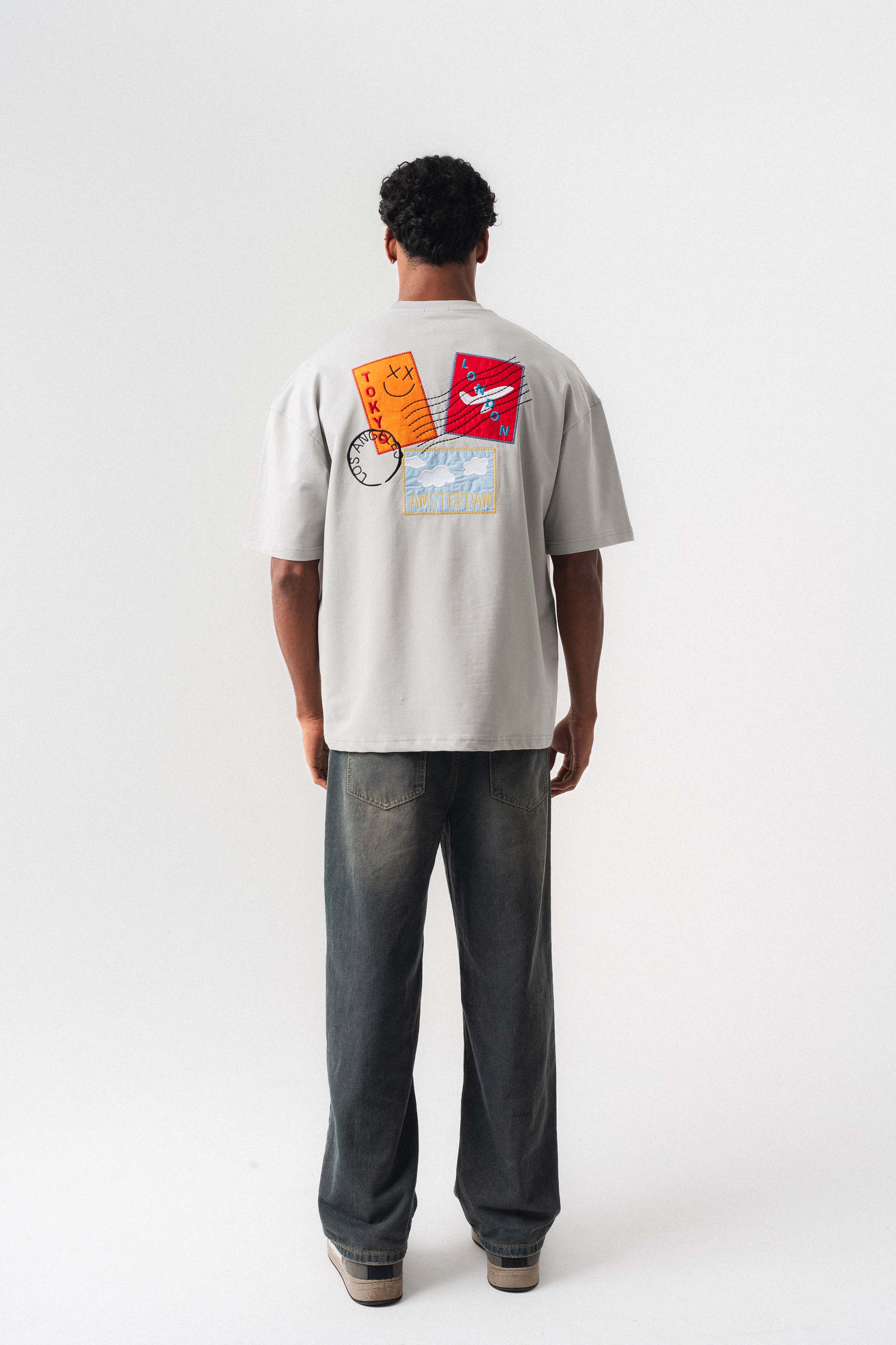 Tokyo Patchli Gri Oversize Baskılı T-Shirt